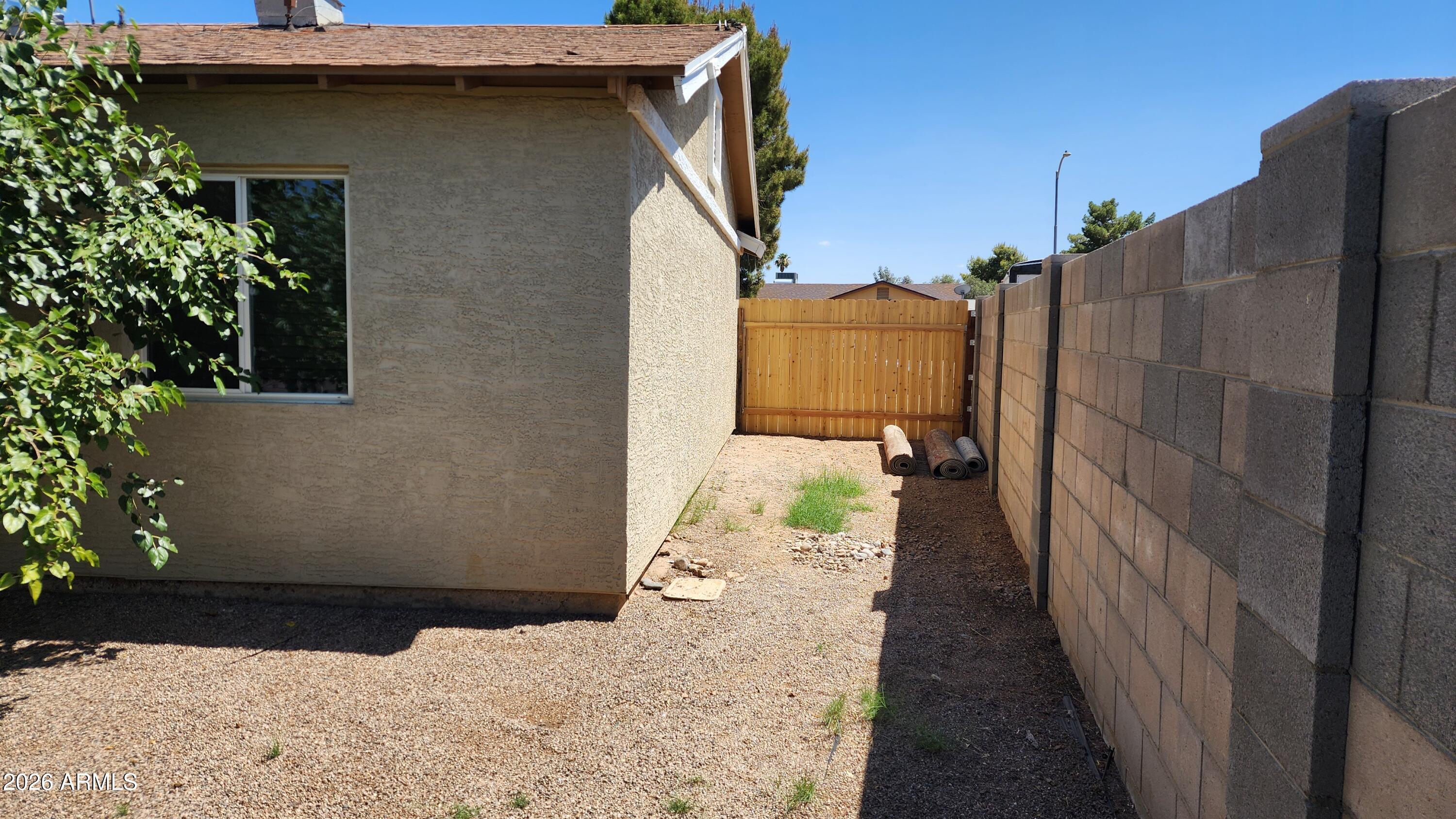 PARADISE VALLEY OASIS NO. 10 - Residential
