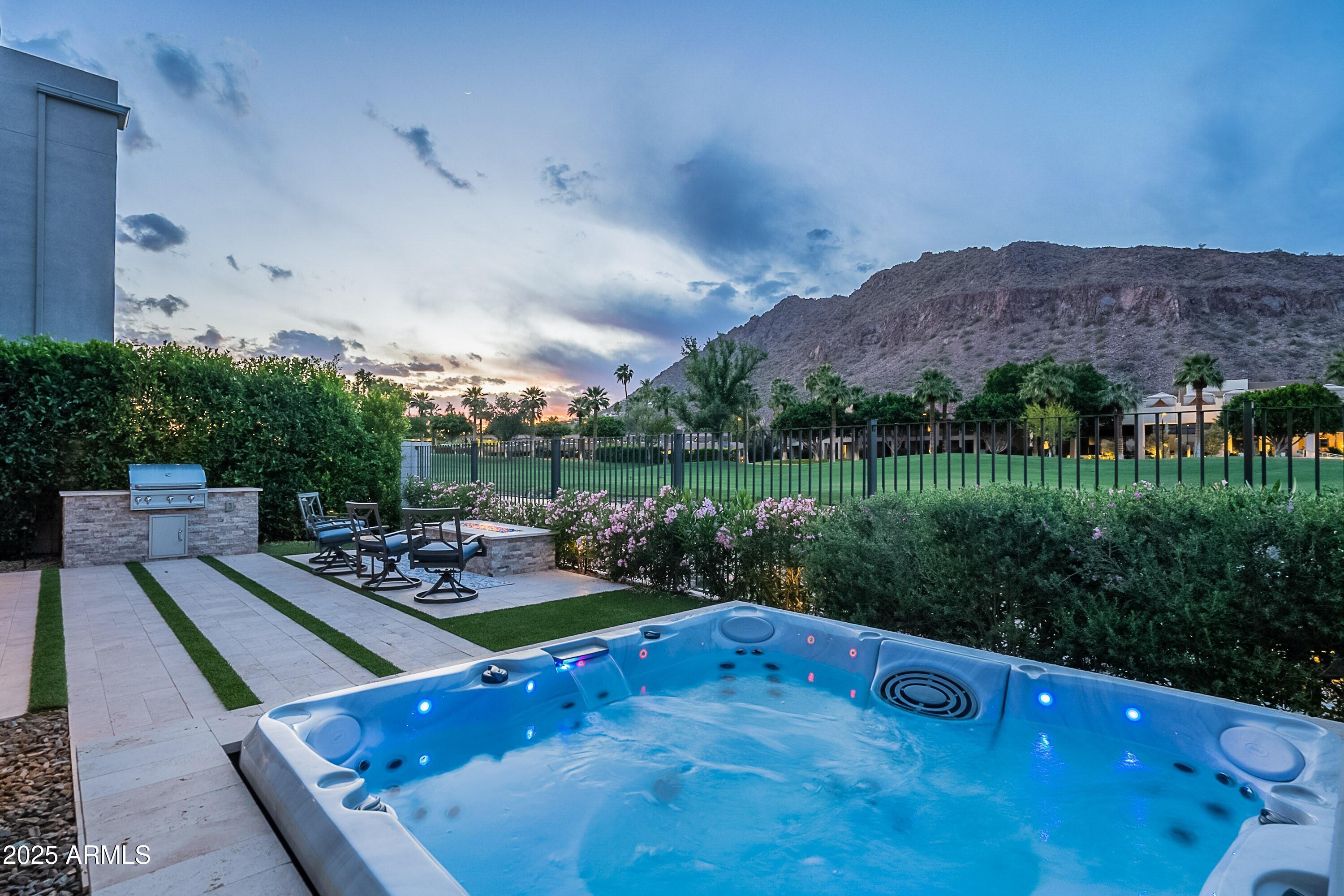 PHOENICIAN - Residential