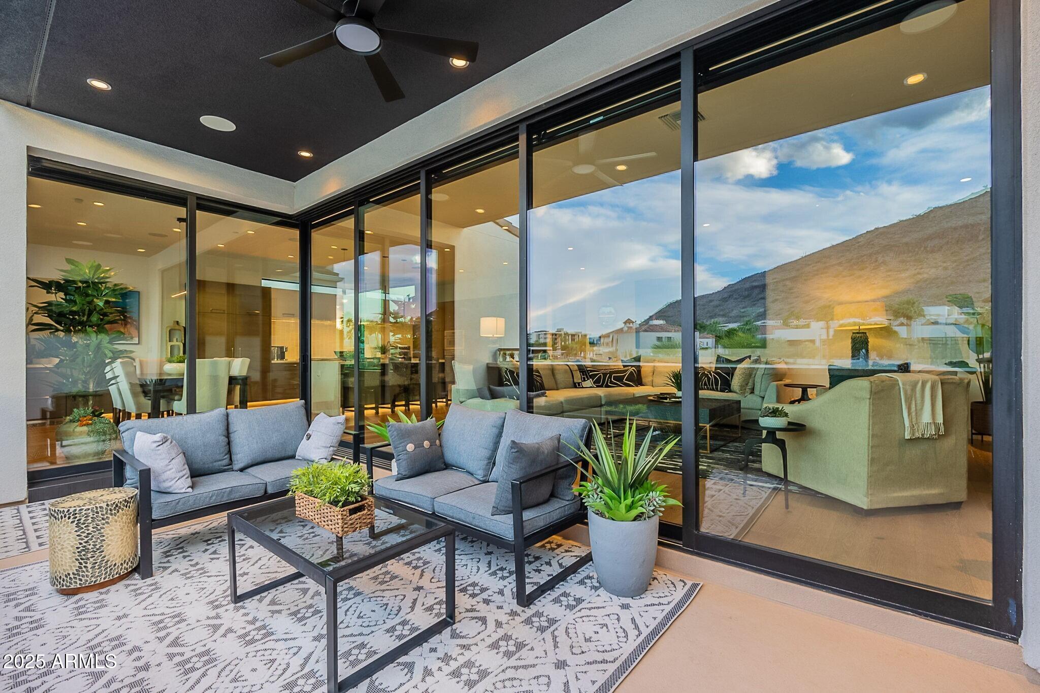 PHOENICIAN - Residential