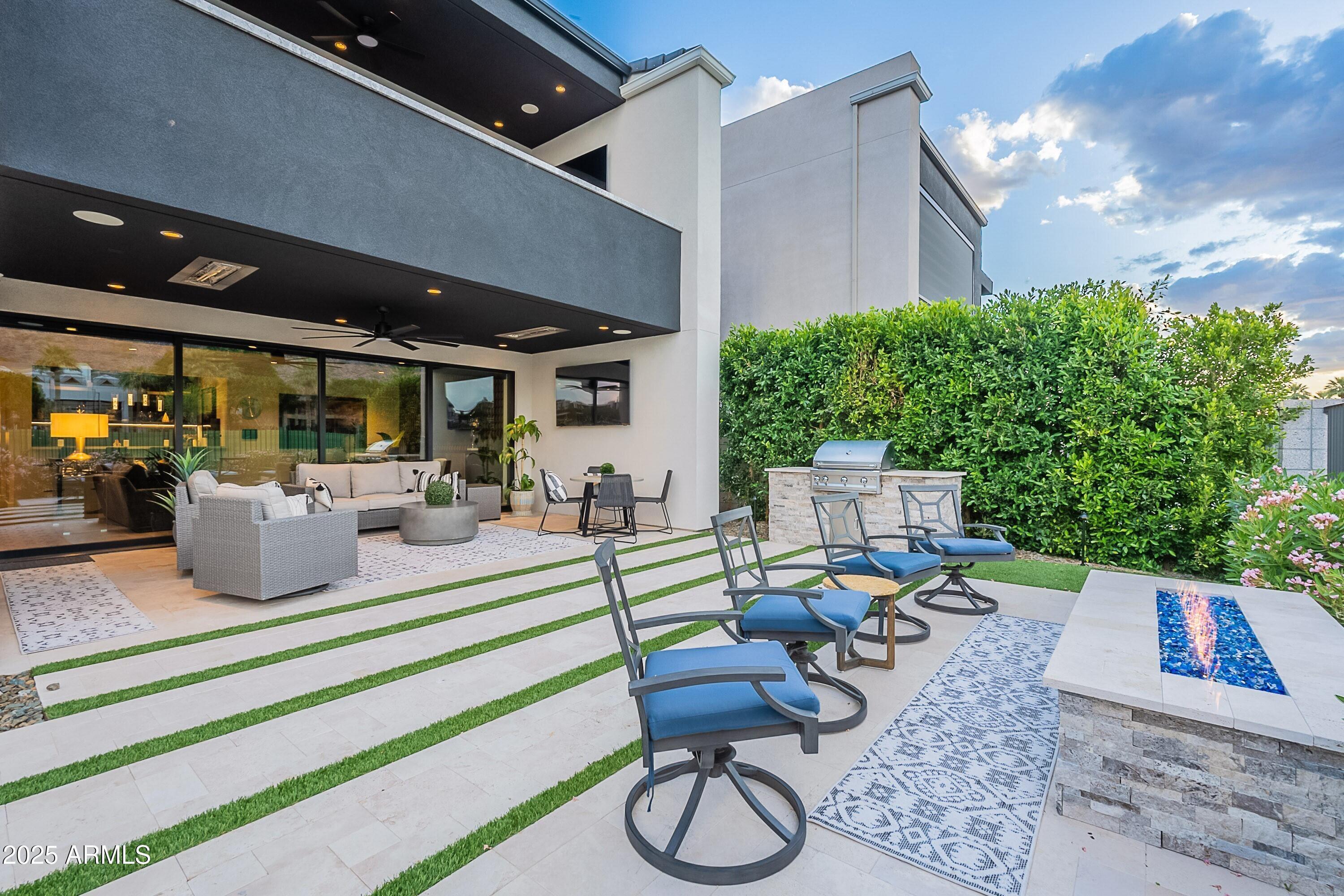 PHOENICIAN - Residential
