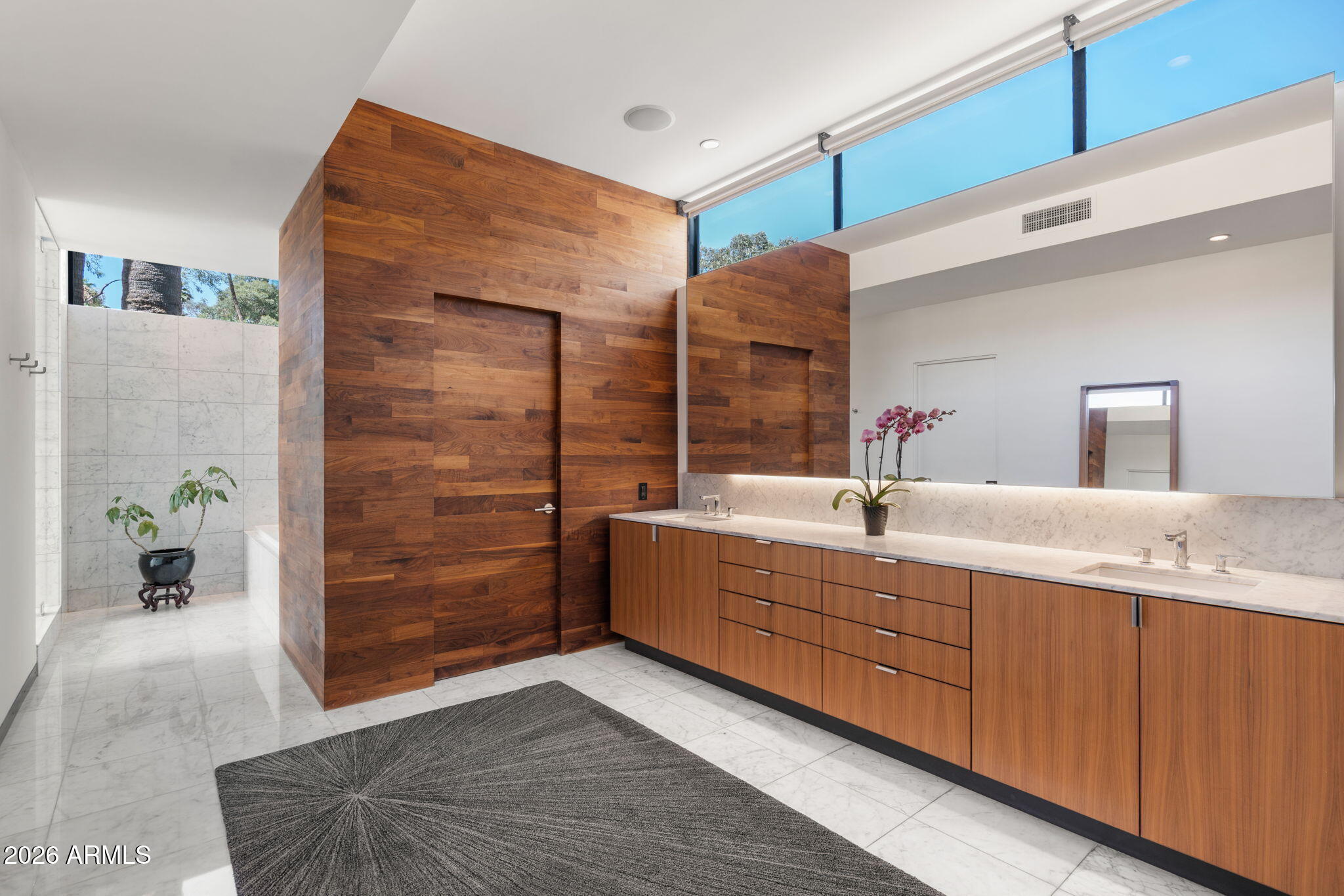 HERITAGE HILLS/CAMELBACK CANYON ESTATES - Residential