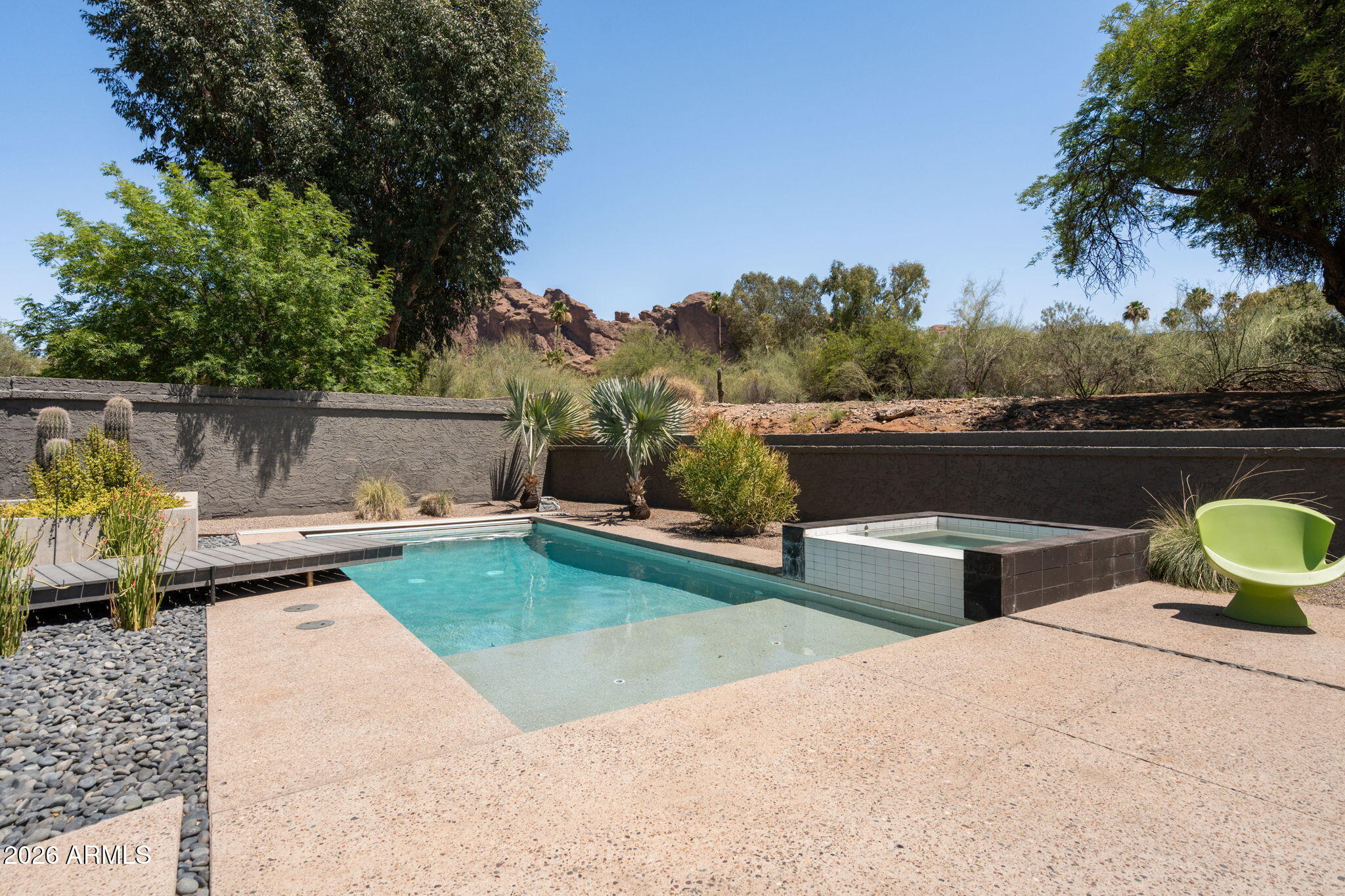 HERITAGE HILLS/CAMELBACK CANYON ESTATES - Residential