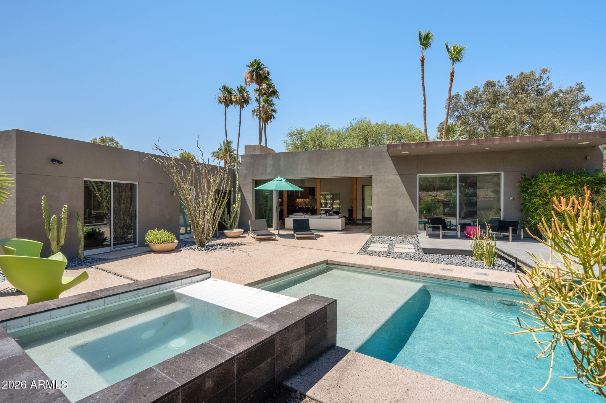HERITAGE HILLS/CAMELBACK CANYON ESTATES - Residential