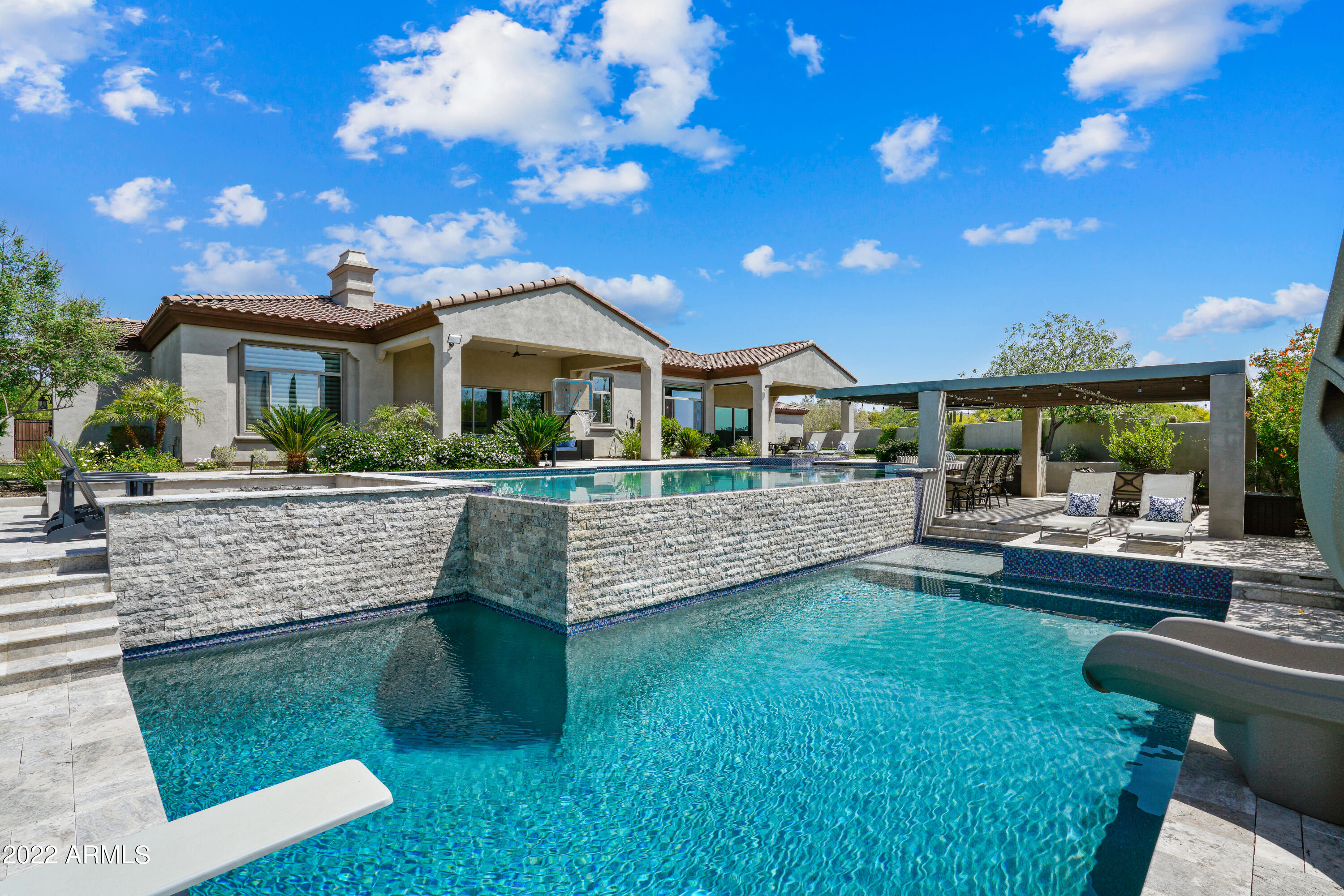 SAGUARO ESTATES - Residential