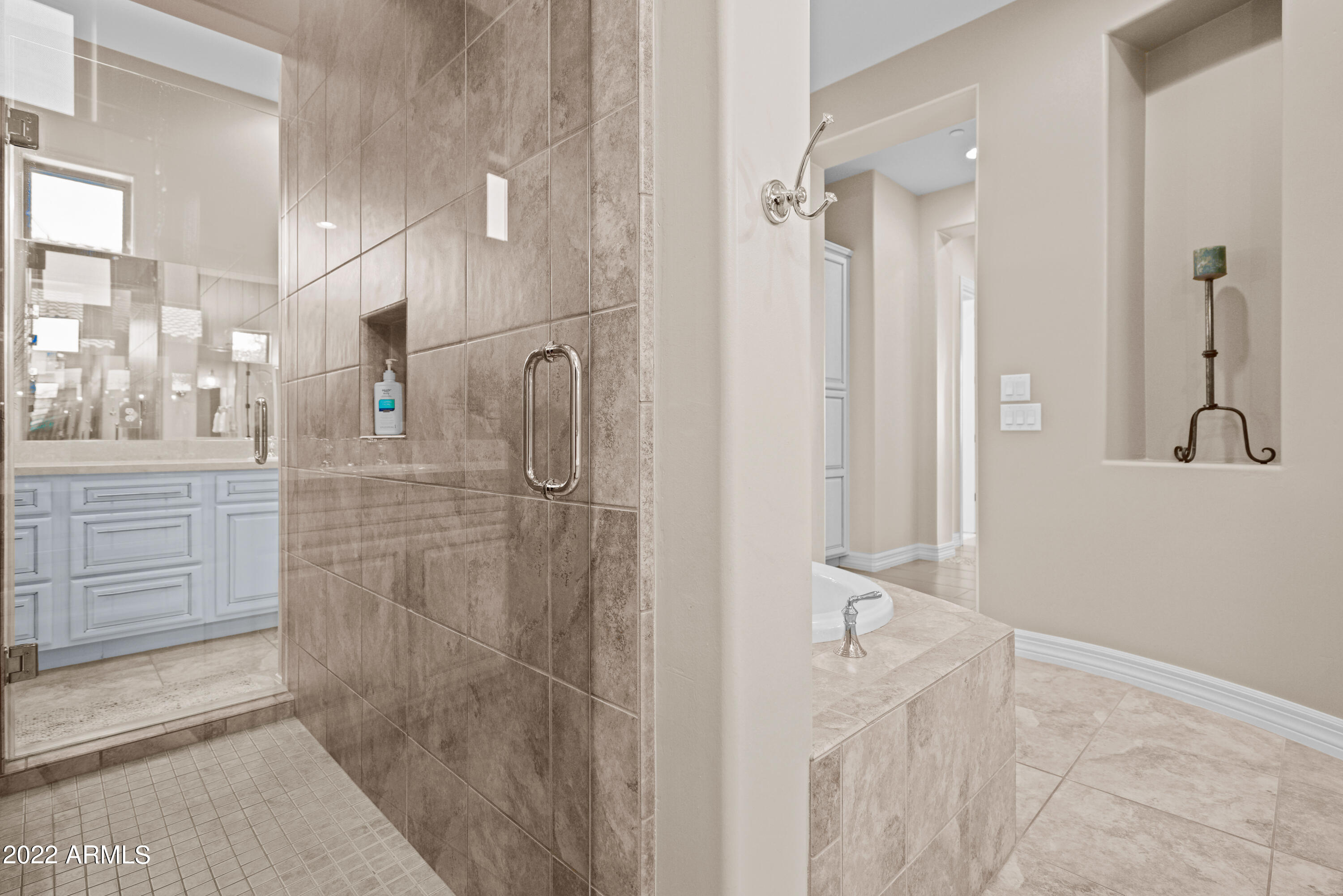 SAGUARO ESTATES - Residential