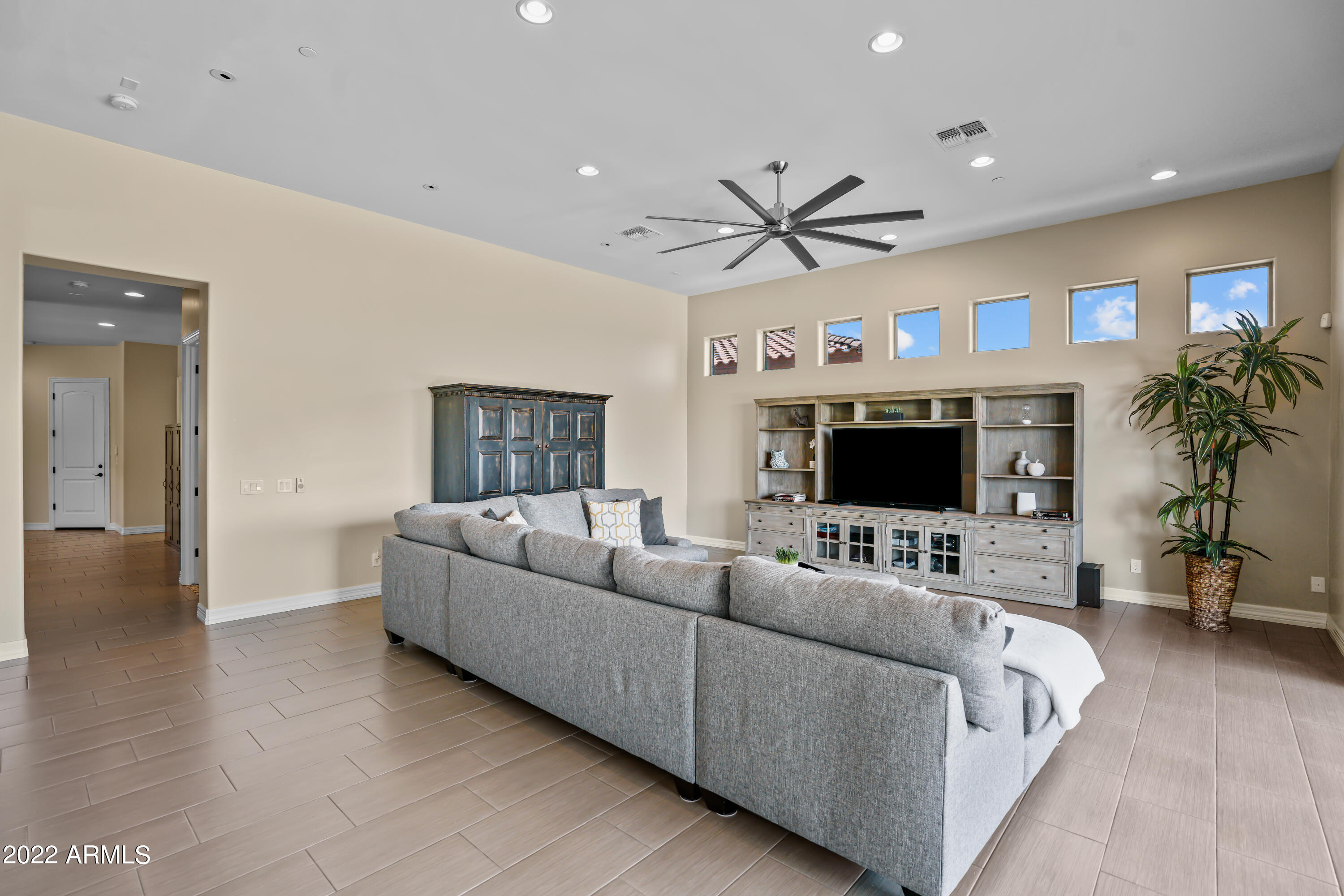 SAGUARO ESTATES - Residential