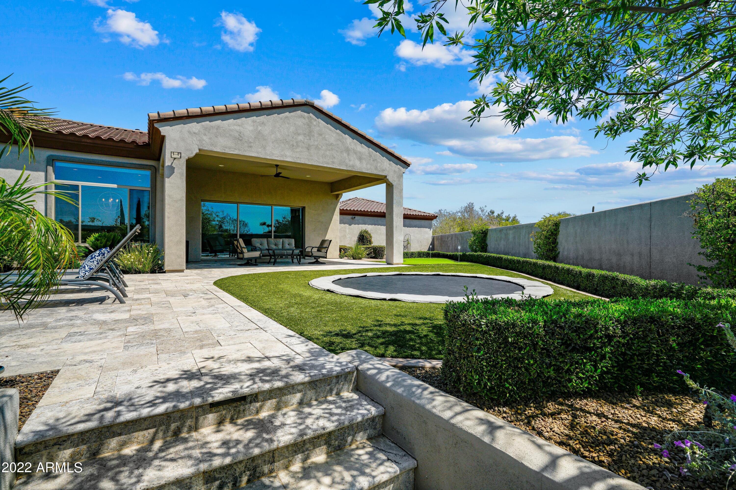 SAGUARO ESTATES - Residential