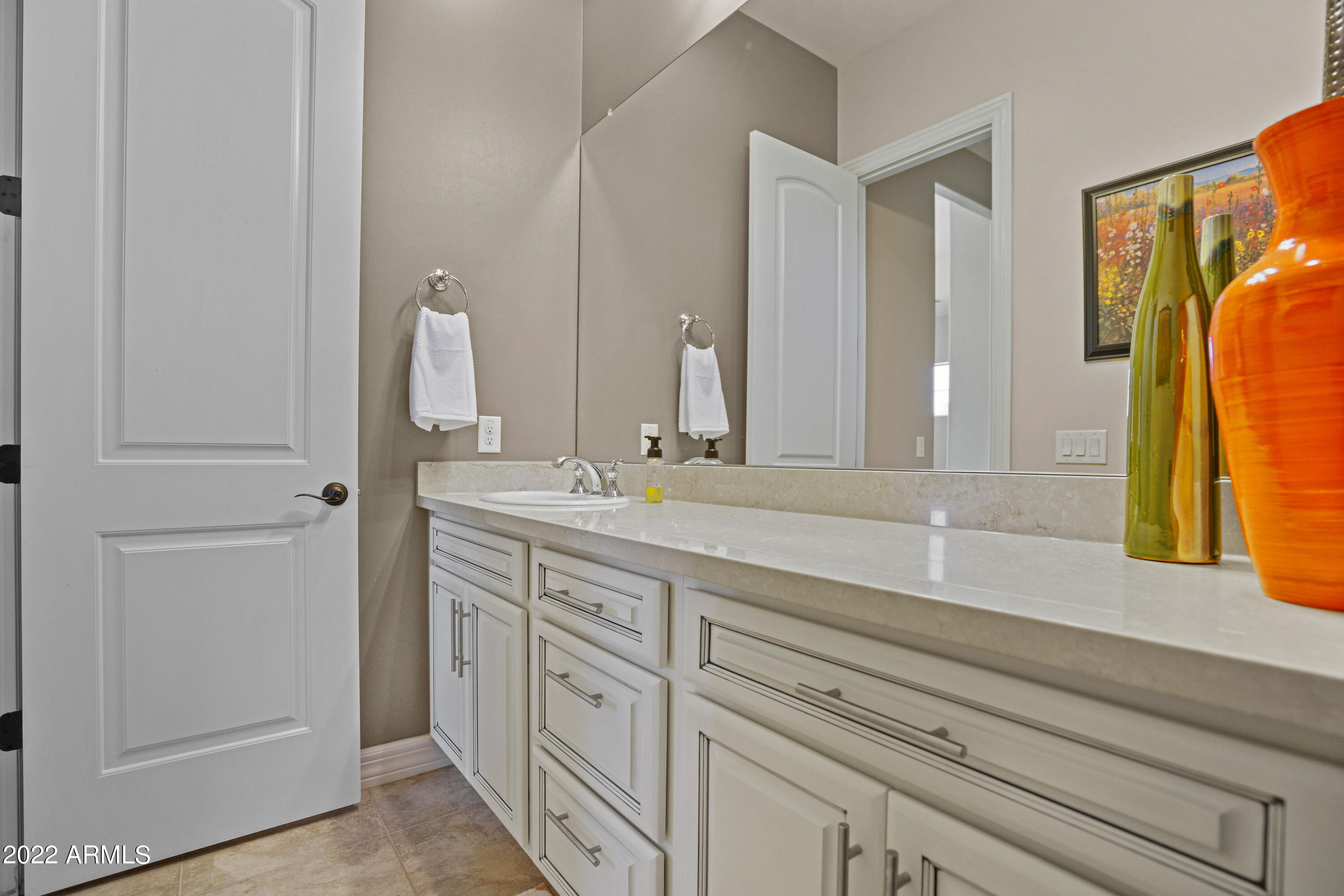 SAGUARO ESTATES - Residential