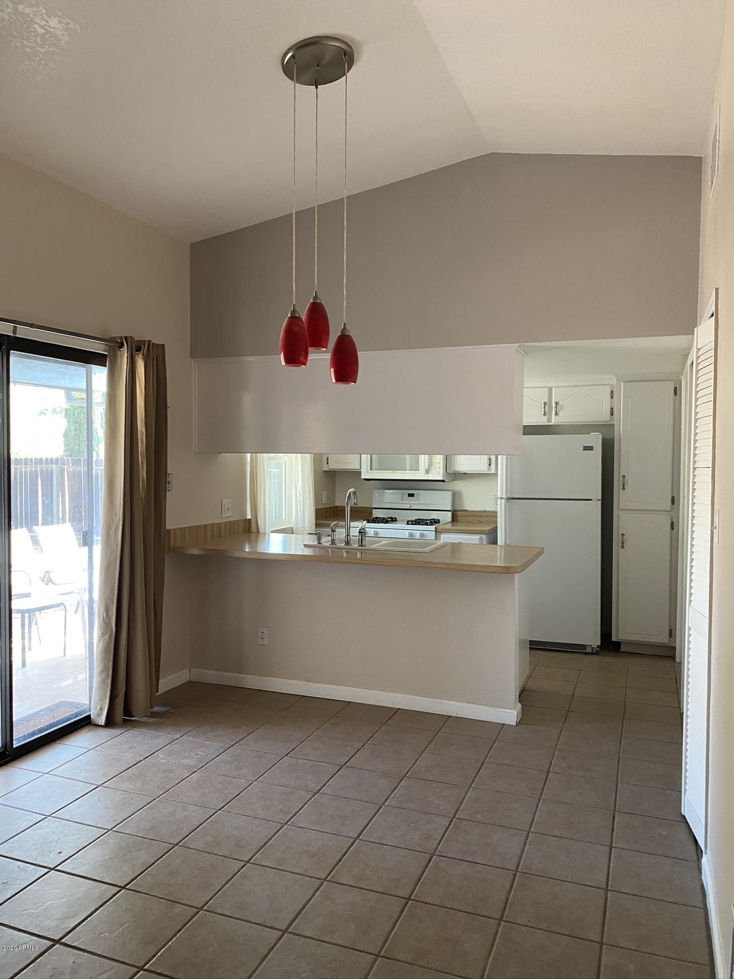 SUMMIT MEADOWS - Residential