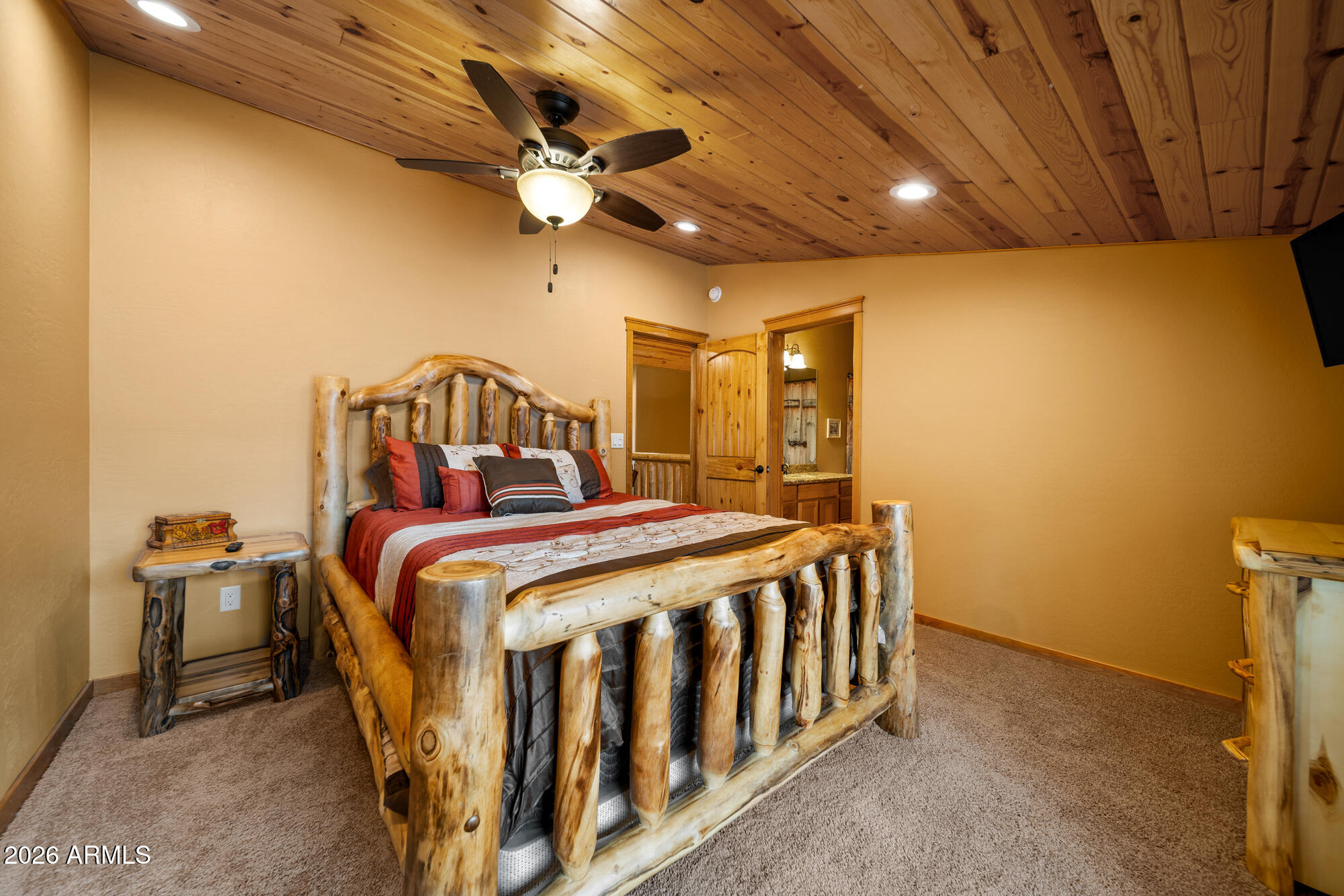 CREEKSIDE - Residential