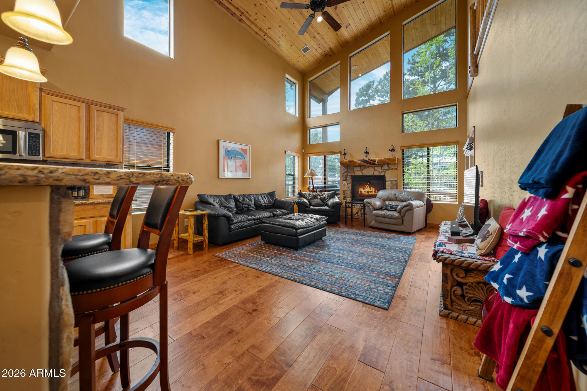 CREEKSIDE - Residential