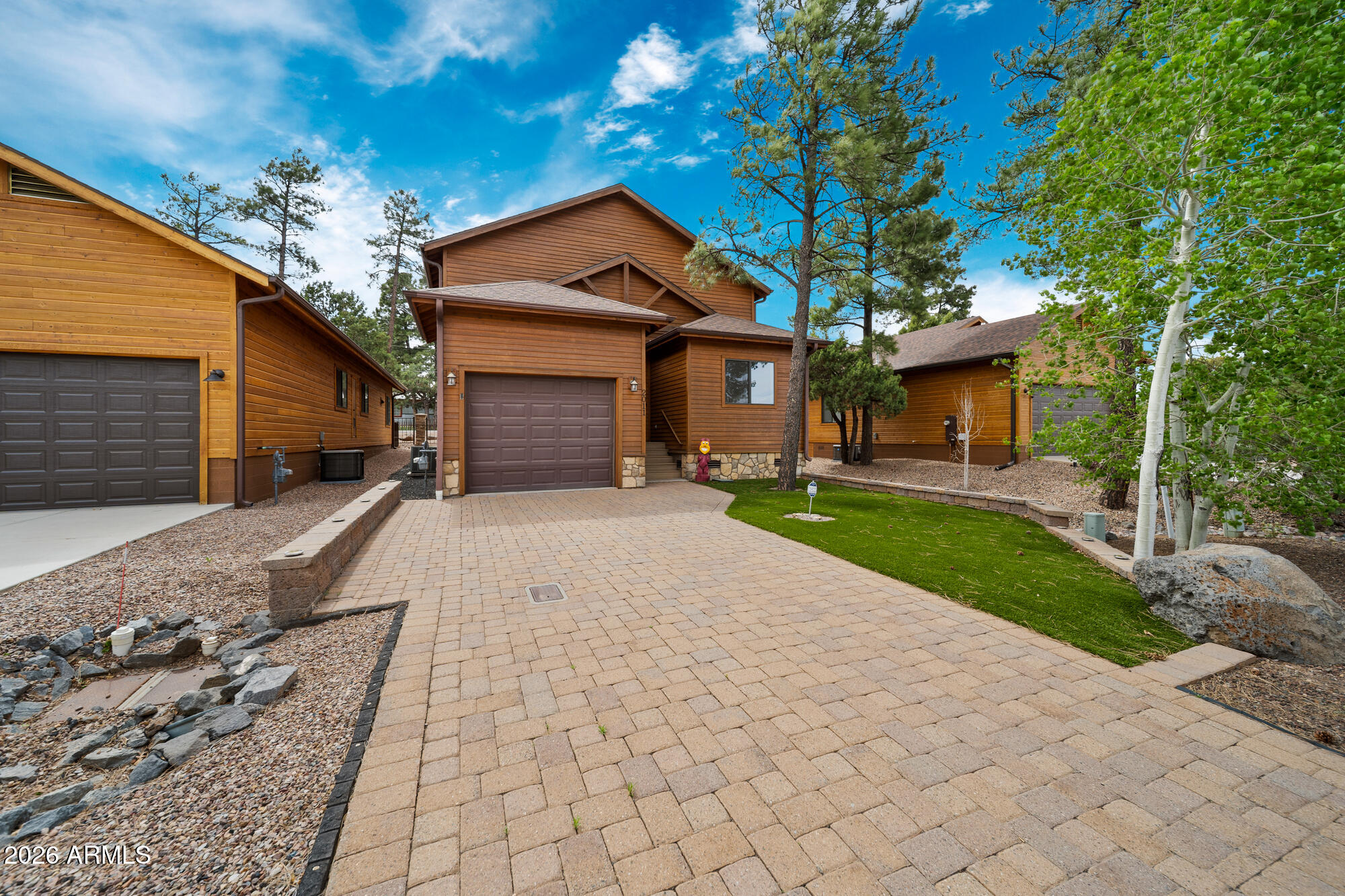 CREEKSIDE - Residential