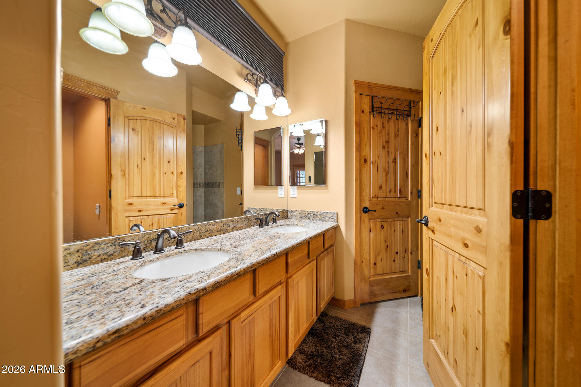 CREEKSIDE - Residential