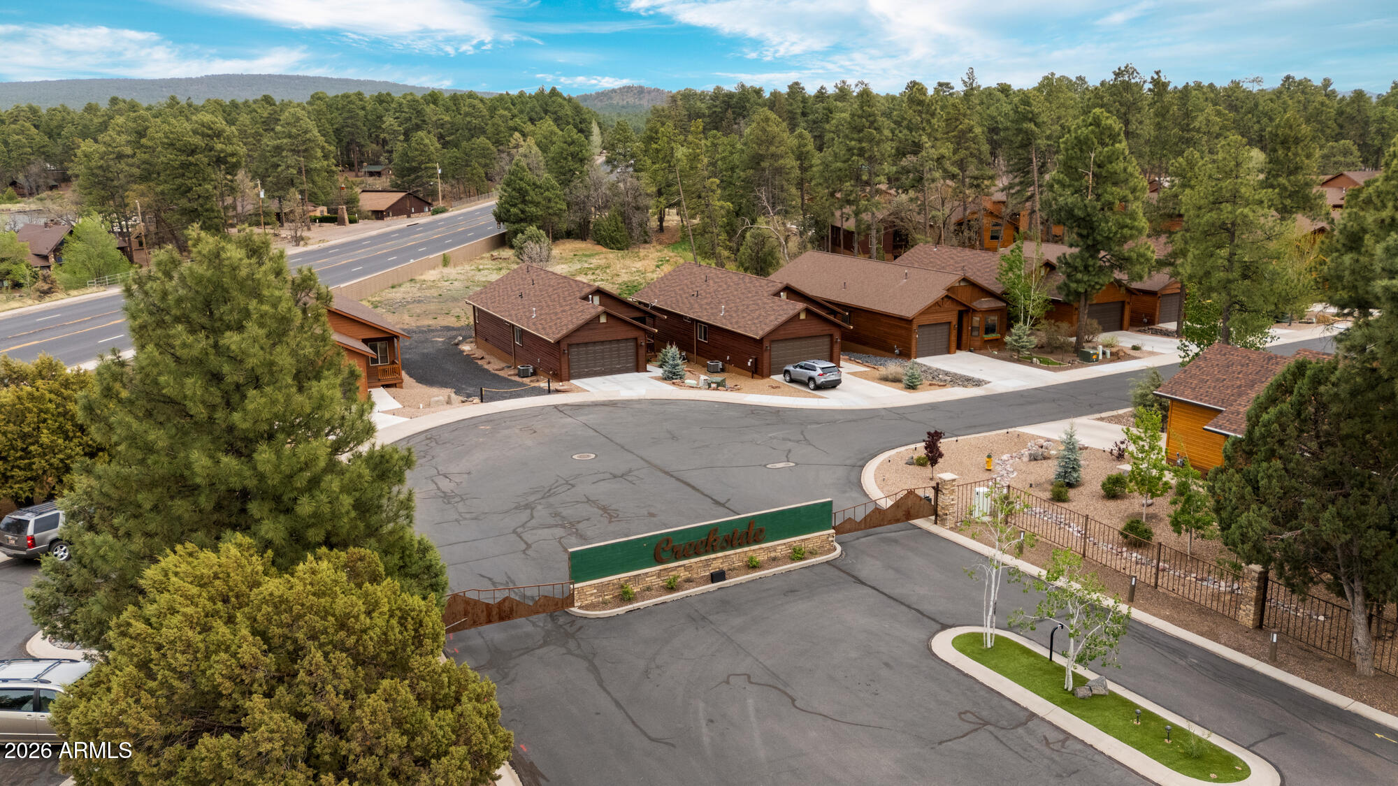 CREEKSIDE - Residential