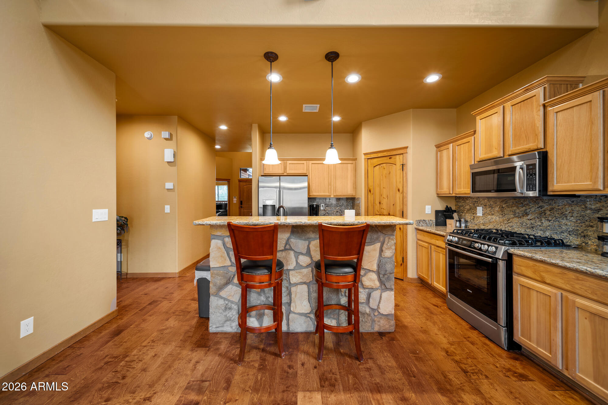 CREEKSIDE - Residential
