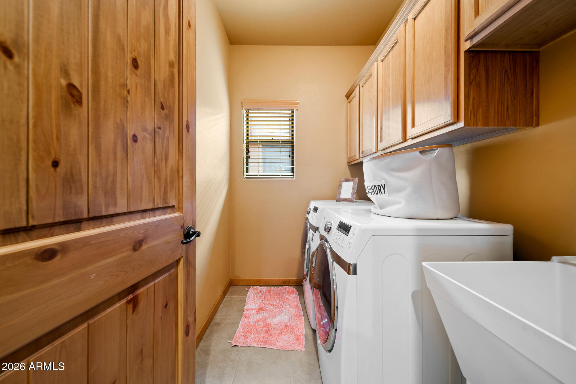 CREEKSIDE - Residential