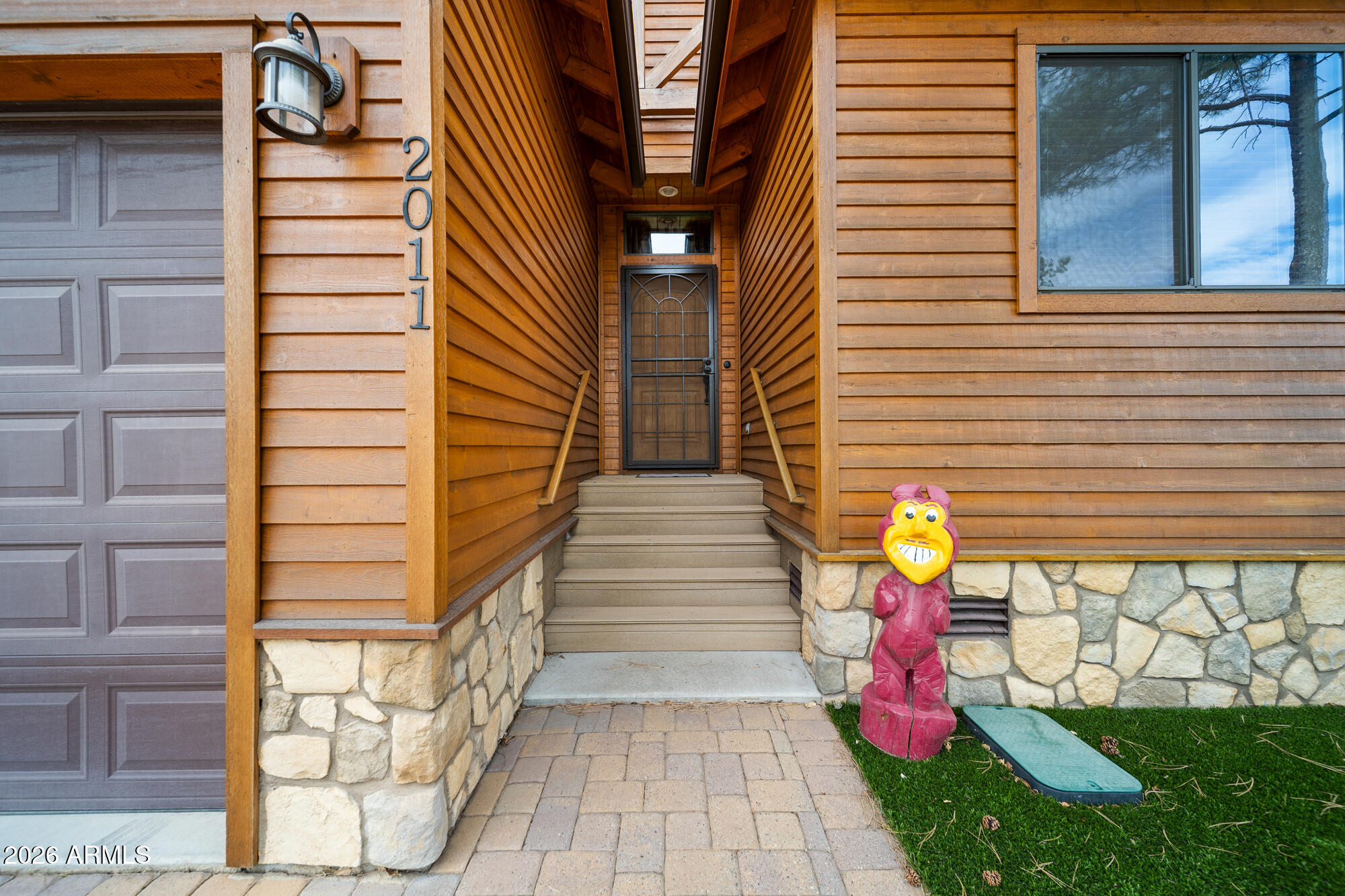 CREEKSIDE - Residential