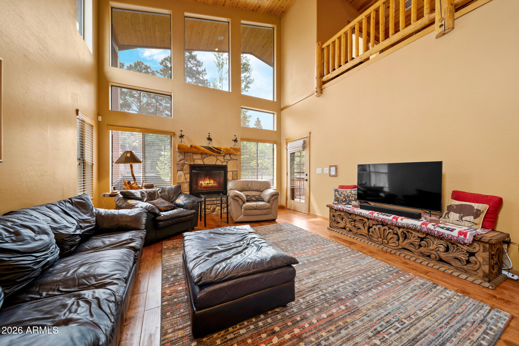 CREEKSIDE - Residential