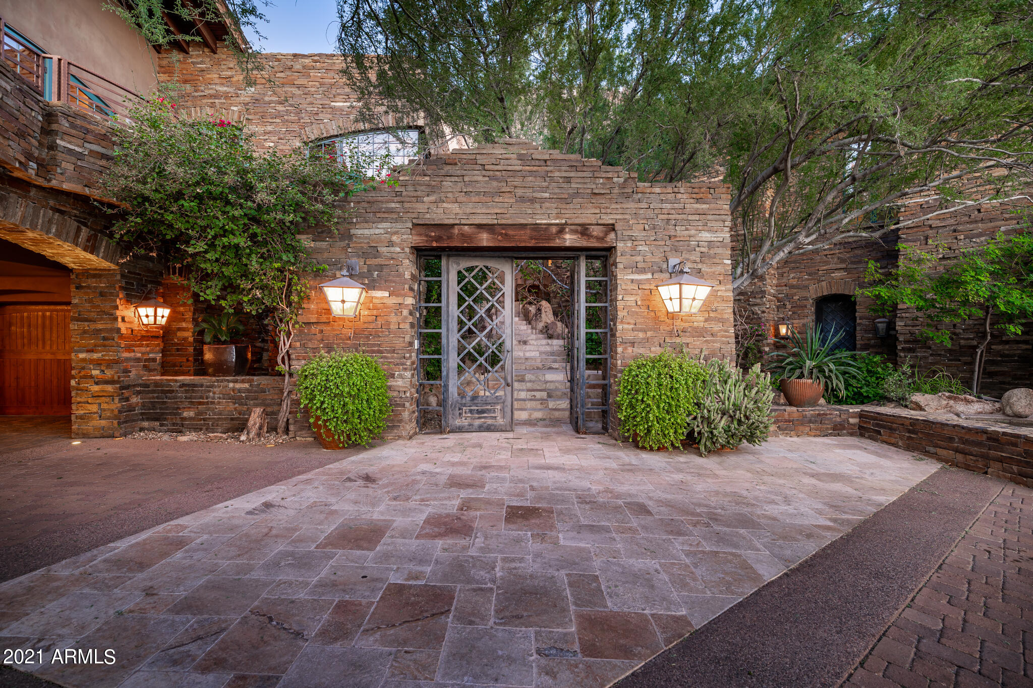 BILTMORE MOUNTAIN ESTATES LOT 1-39 TR A-H J K - Residential