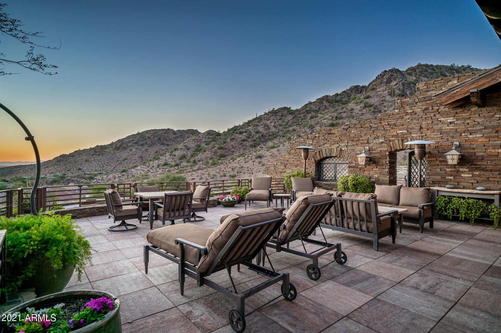 BILTMORE MOUNTAIN ESTATES LOT 1-39 TR A-H J K - Residential