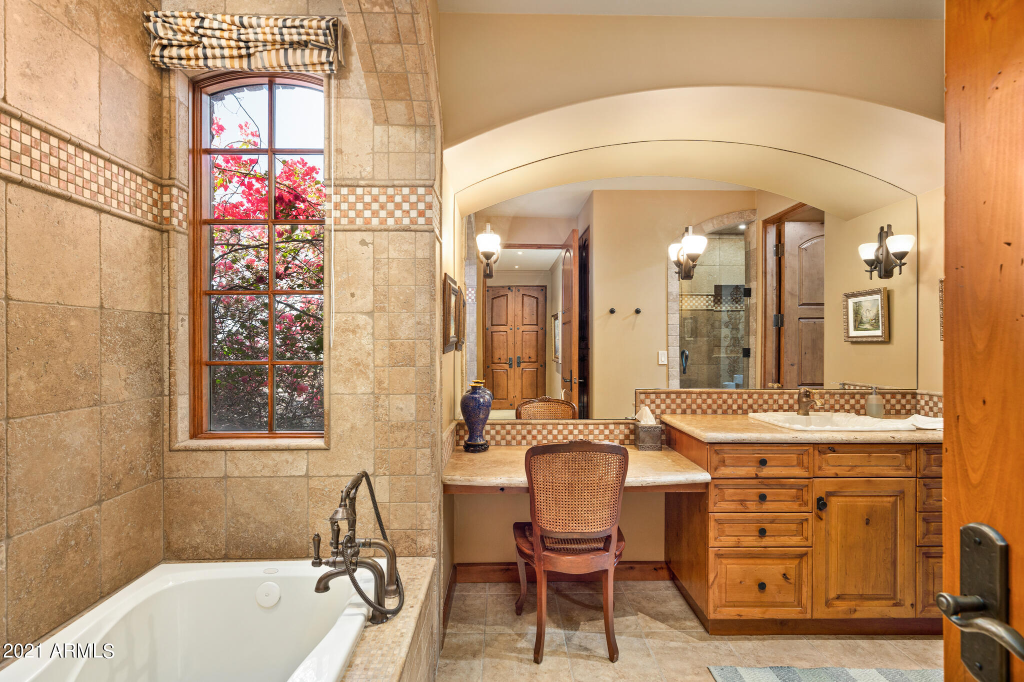 BILTMORE MOUNTAIN ESTATES LOT 1-39 TR A-H J K - Residential