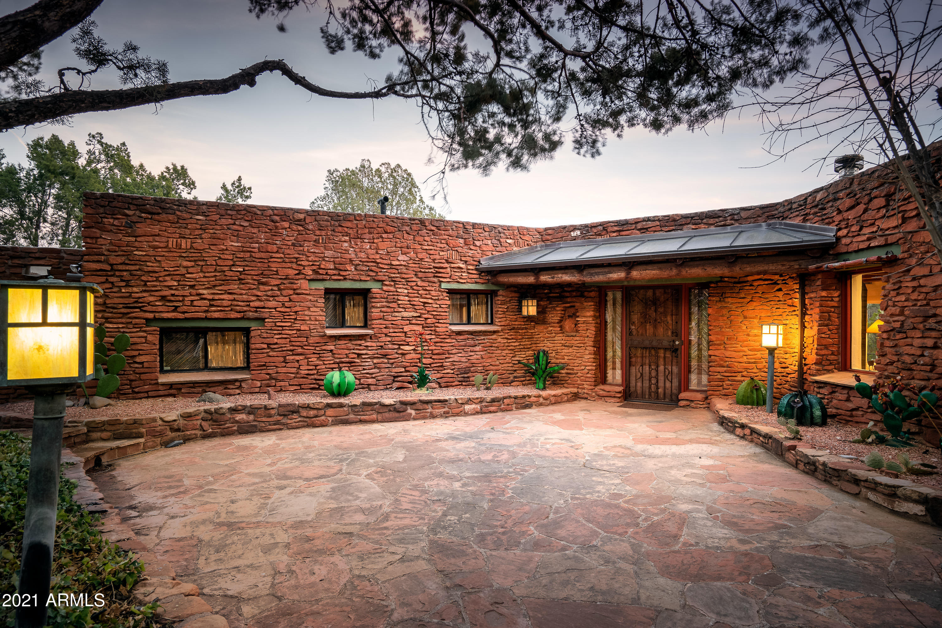 EAST CUP OF GOLD ESTATES - Residential