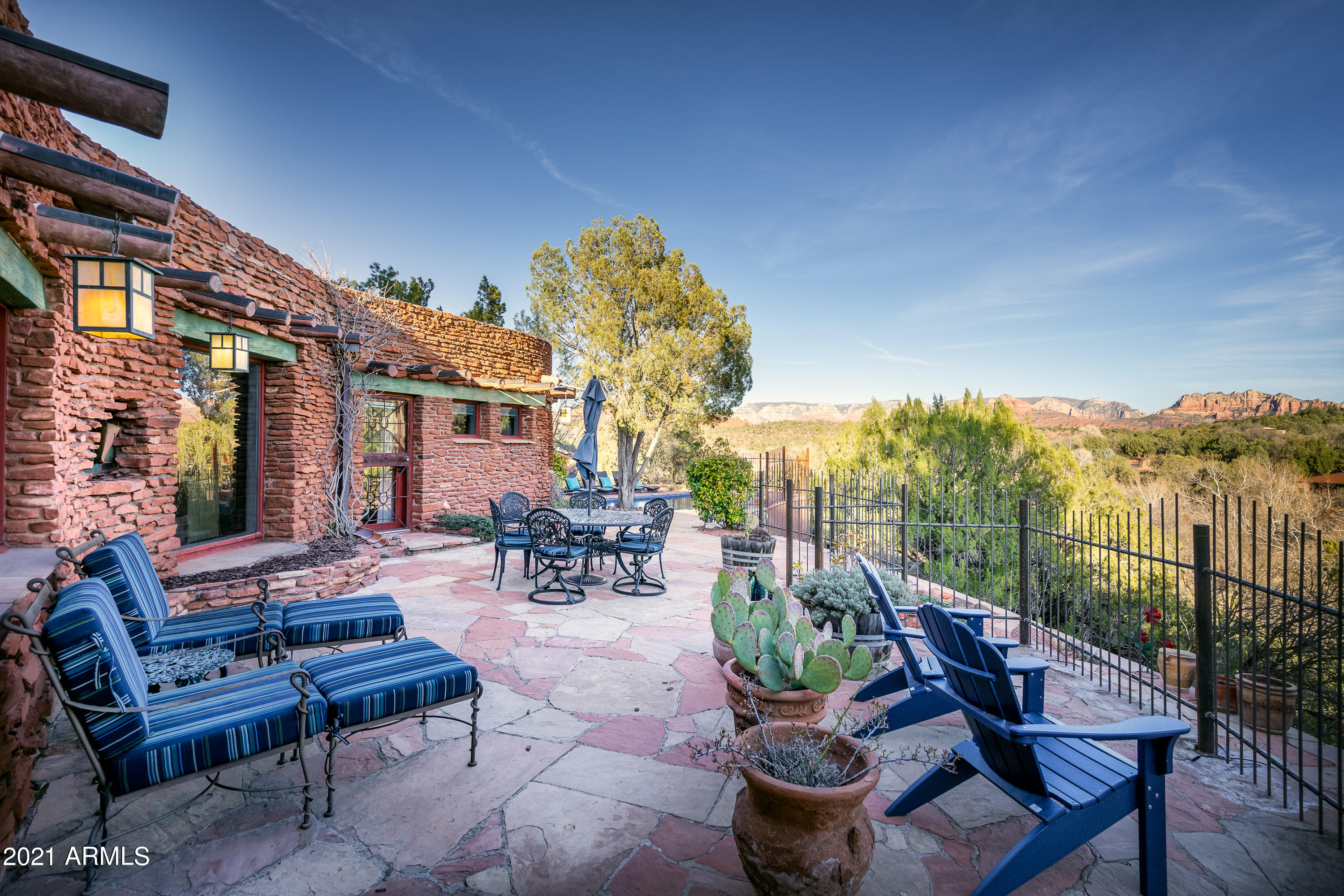 EAST CUP OF GOLD ESTATES - Residential