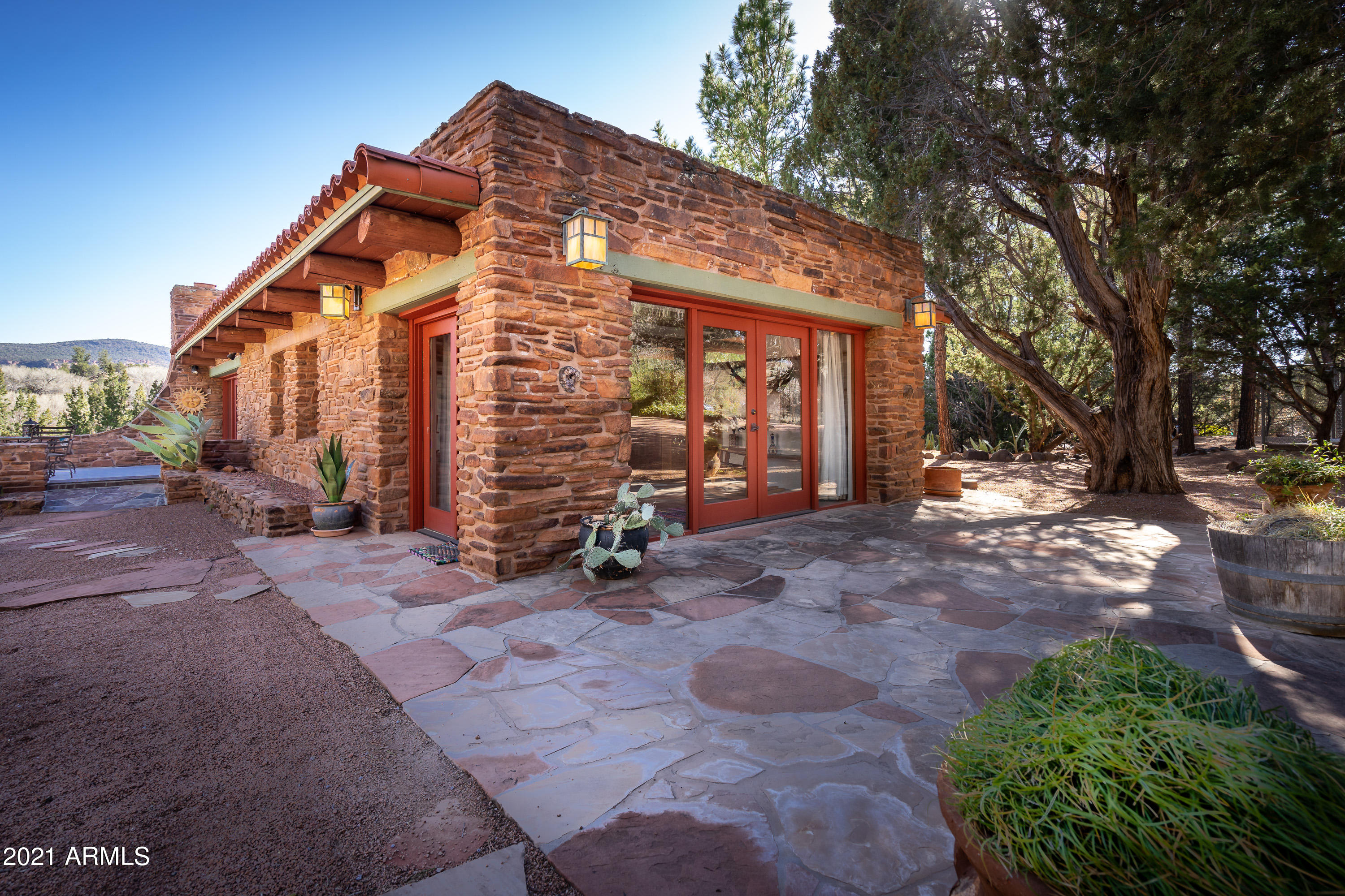 EAST CUP OF GOLD ESTATES - Residential