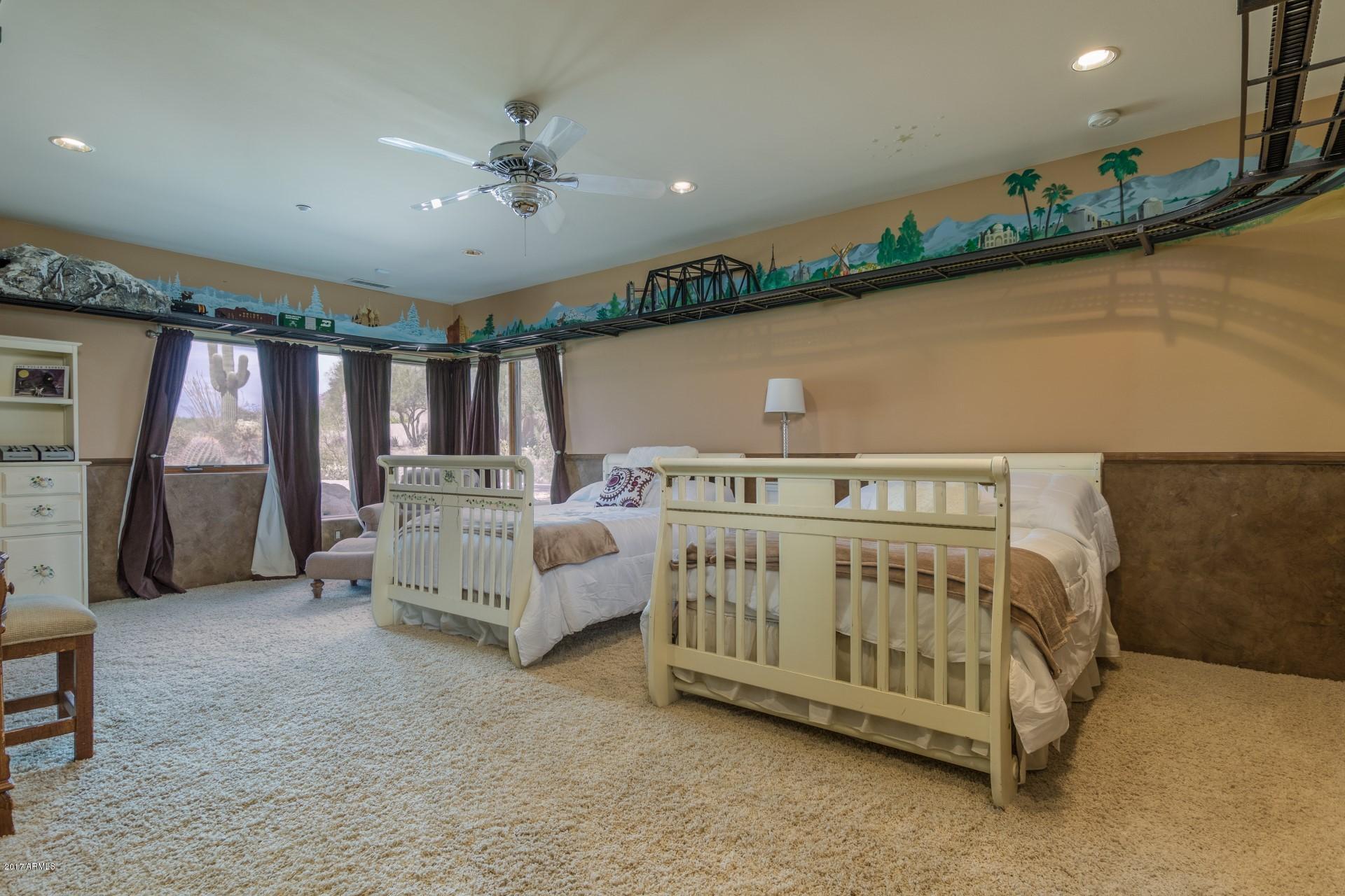 Pinnacle Place - Residential