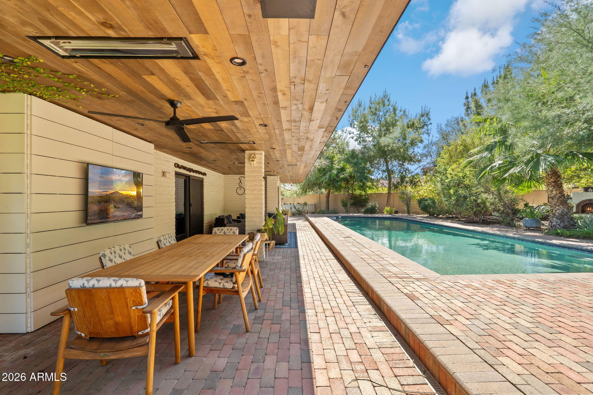 MOUNTAIN VIEW - Residential