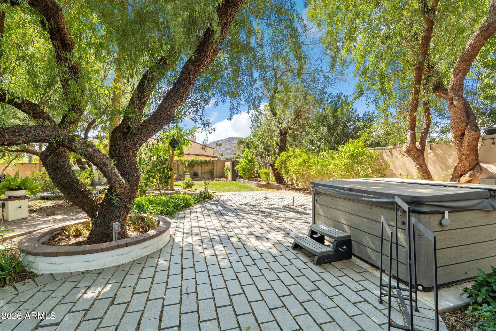 MOUNTAIN VIEW - Residential
