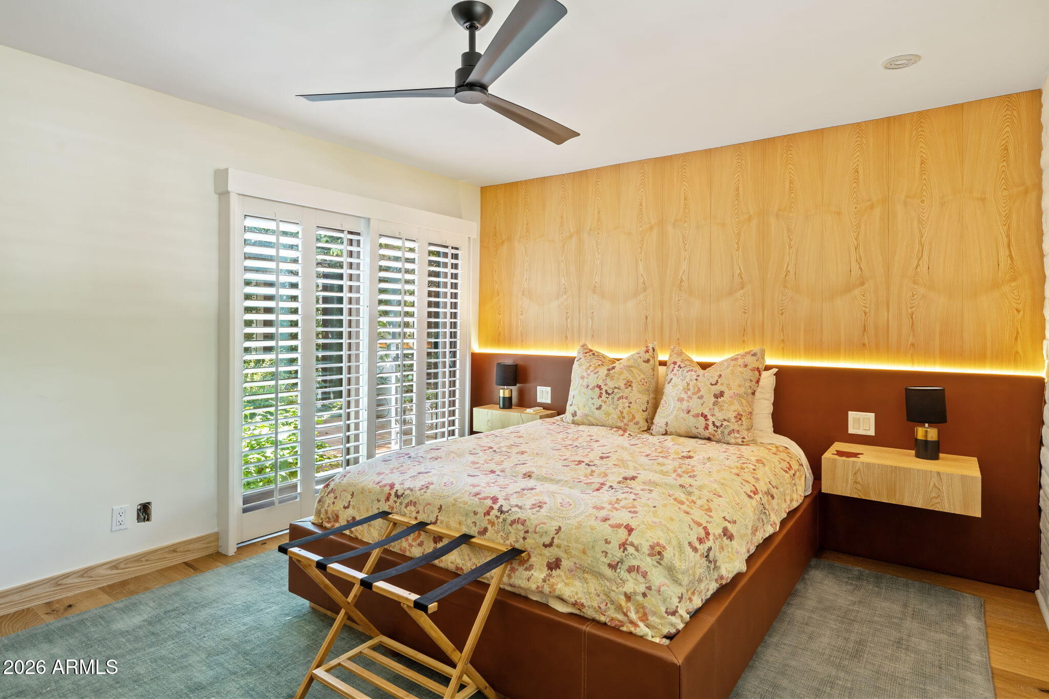MOUNTAIN VIEW - Residential