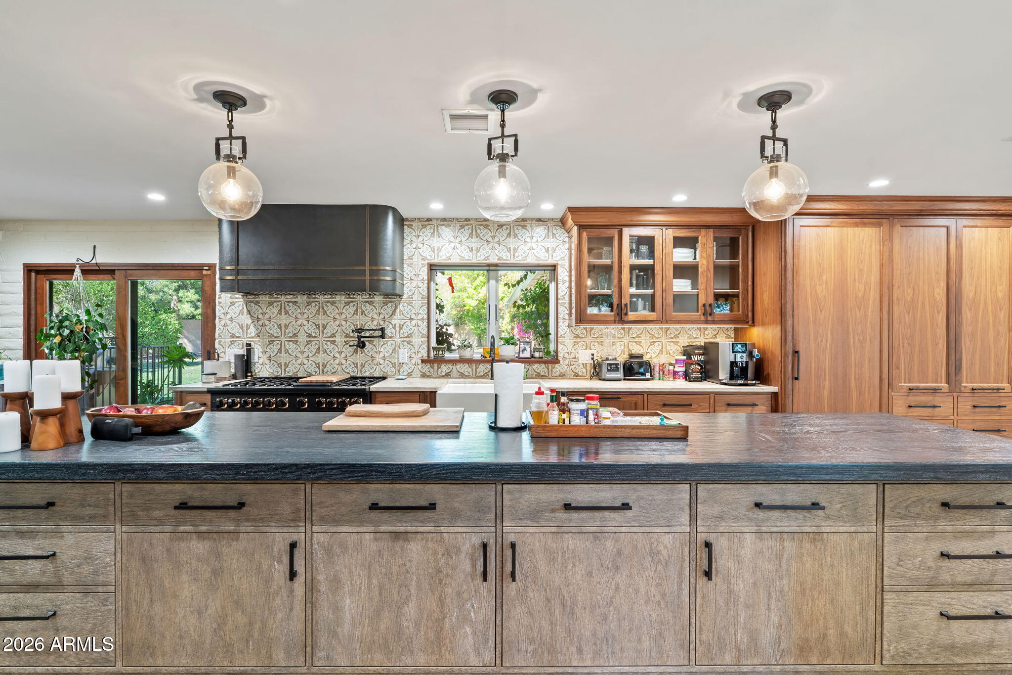 MOUNTAIN VIEW - Residential
