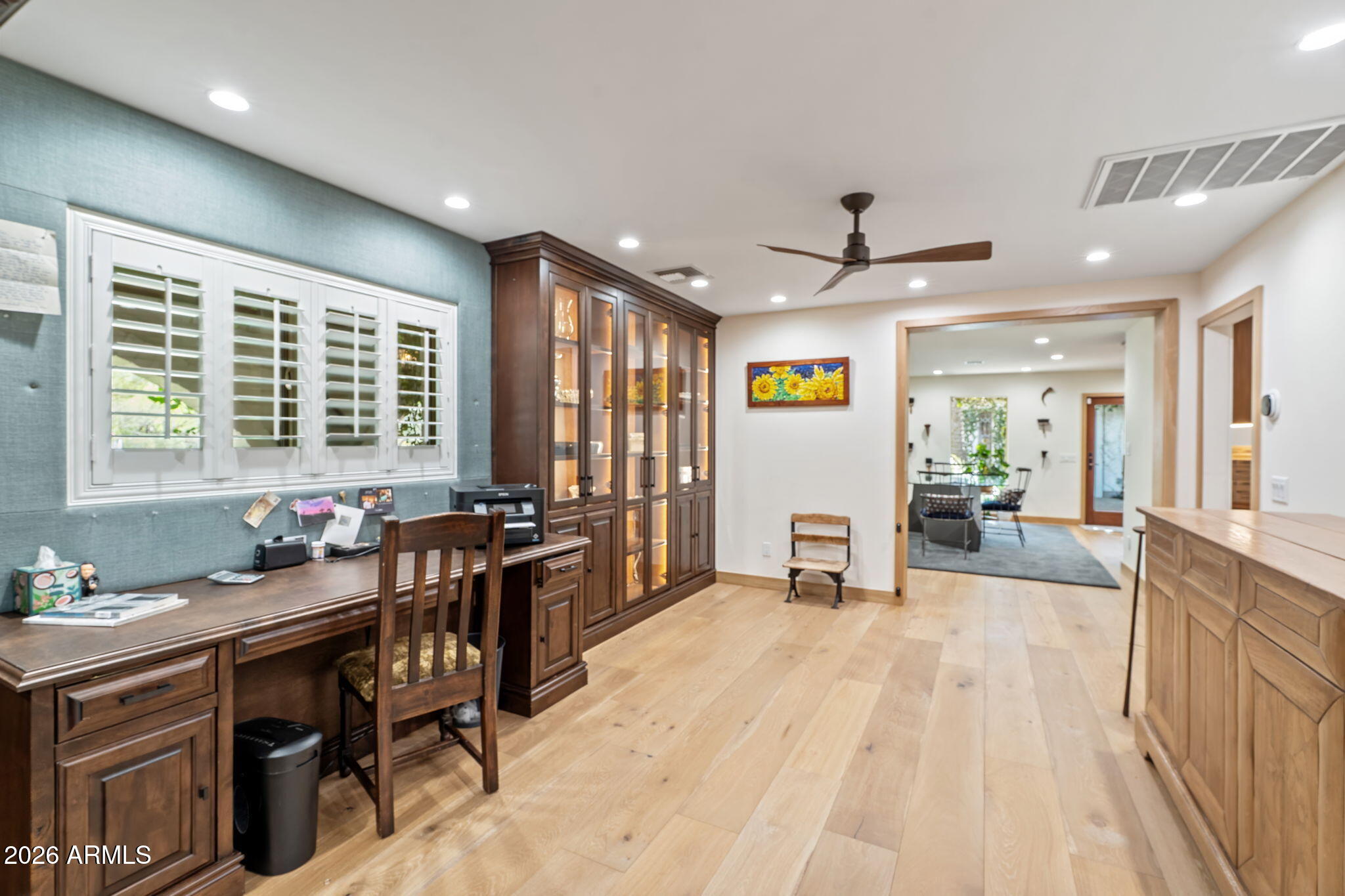 MOUNTAIN VIEW - Residential