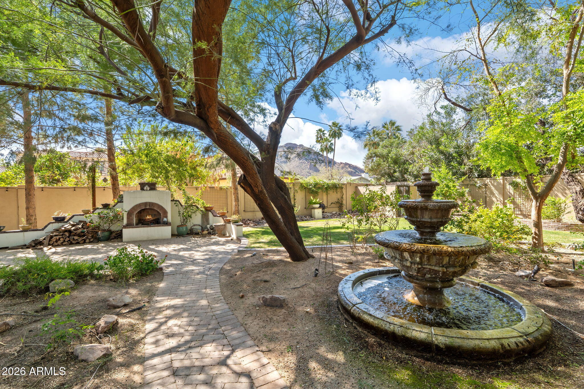 MOUNTAIN VIEW - Residential