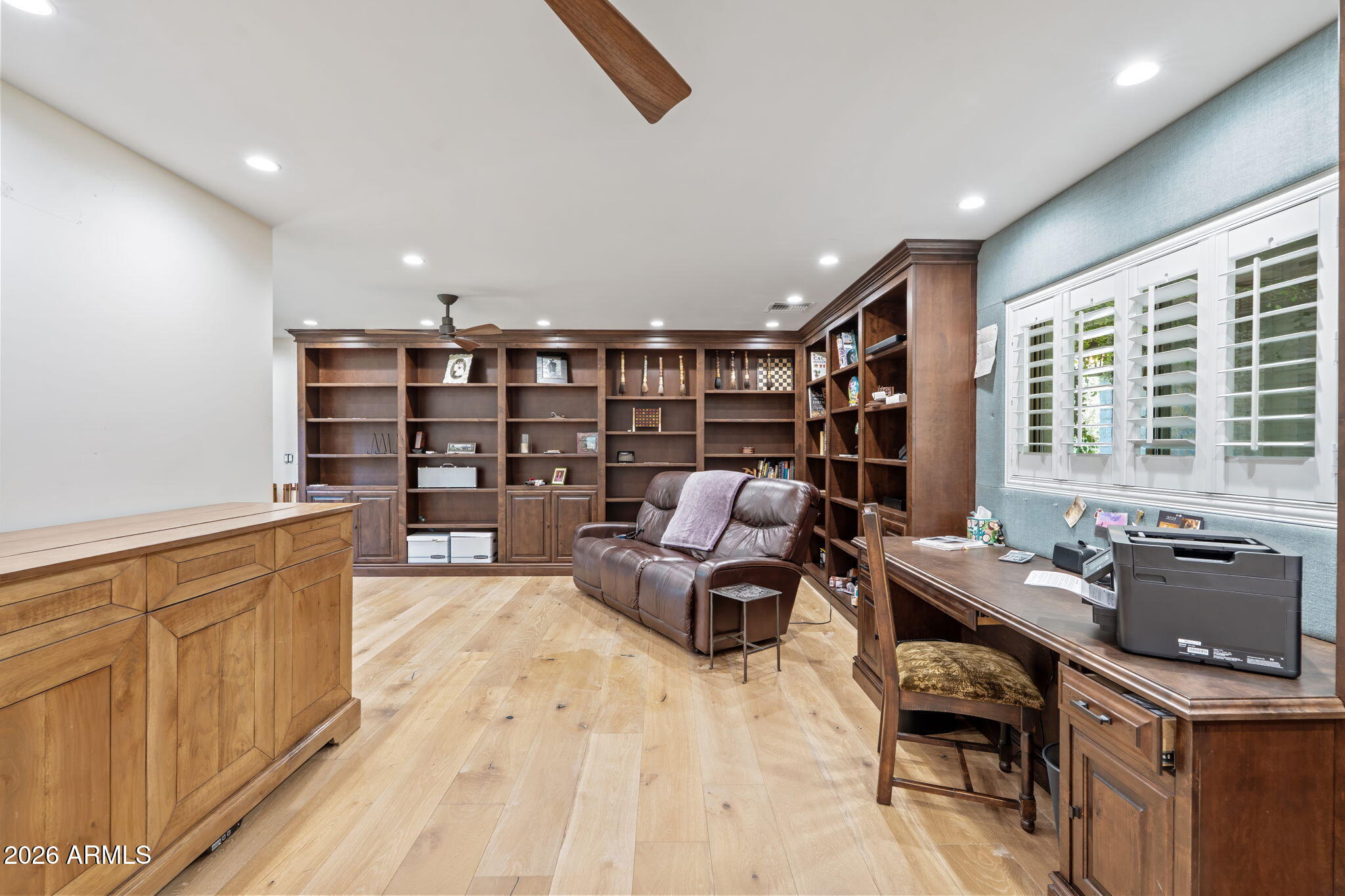 MOUNTAIN VIEW - Residential