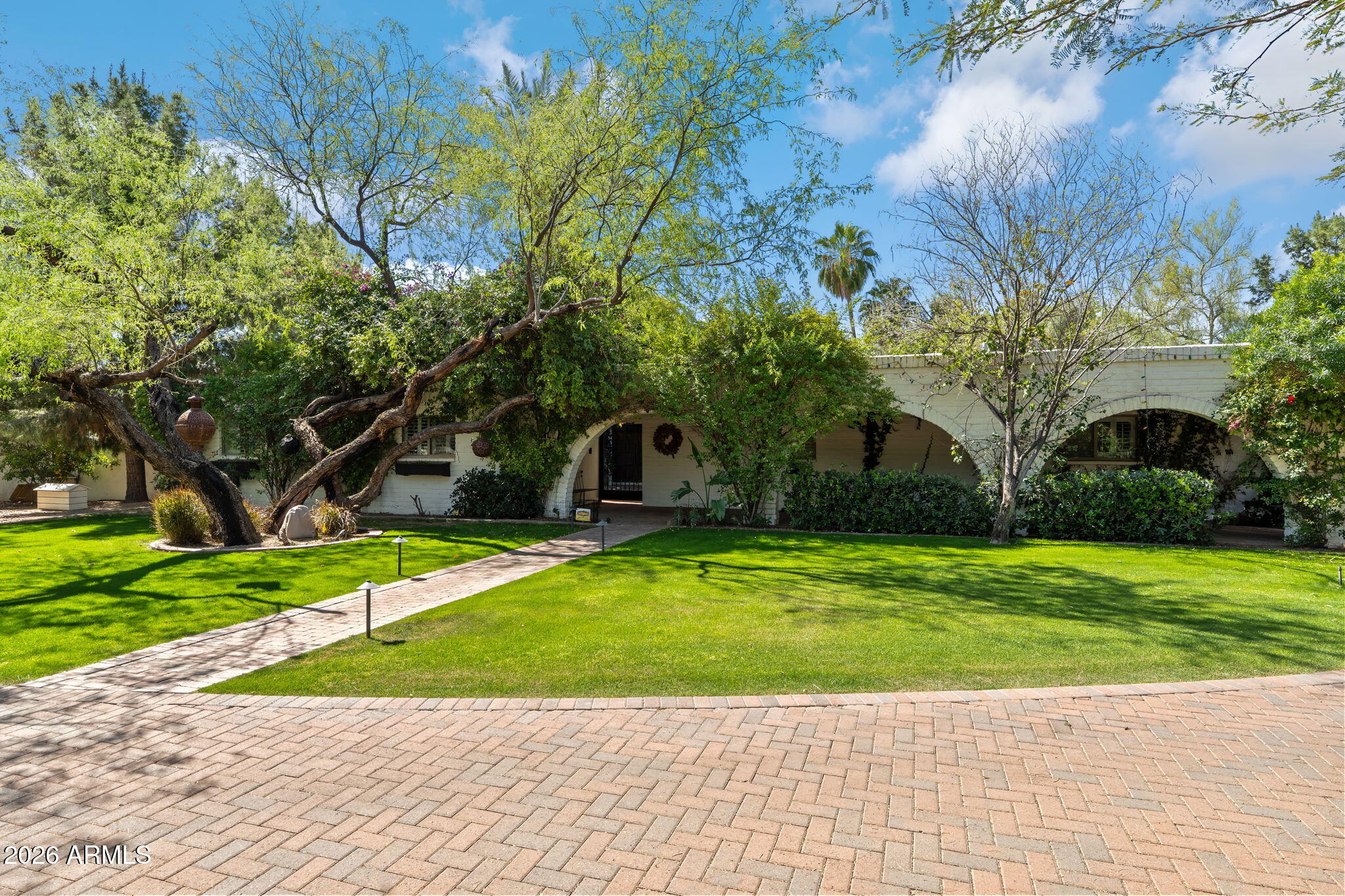 MOUNTAIN VIEW - Residential