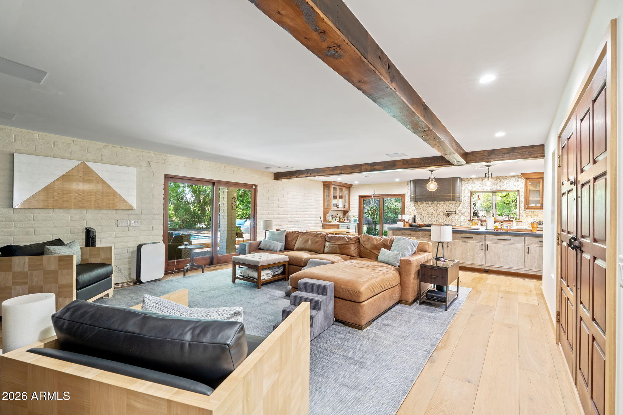 MOUNTAIN VIEW - Residential