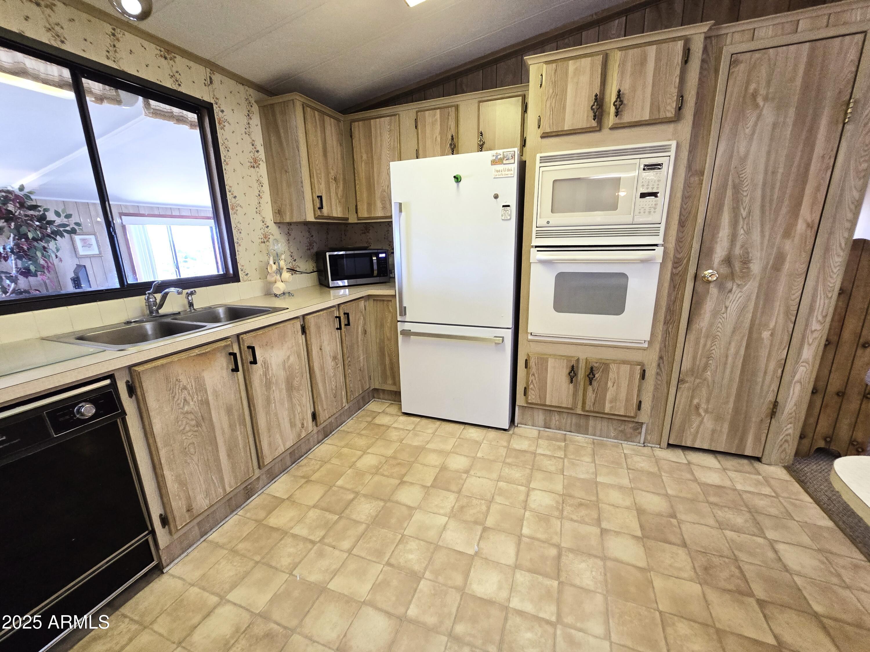 VALLEY HIGH INDIAN MEADOWS ADD - Residential