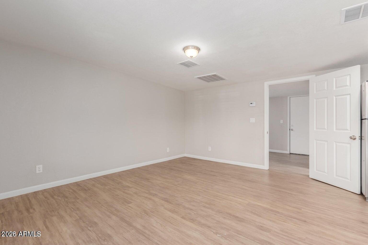 LITCHFIELD HEIGHTS - Residential Income