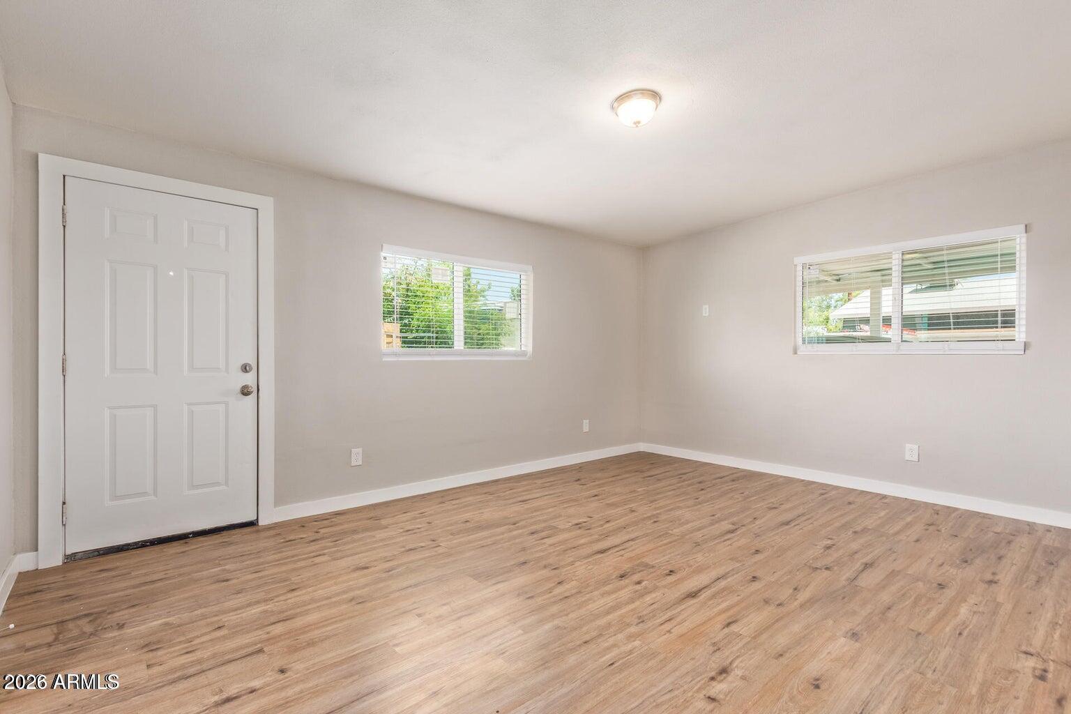 LITCHFIELD HEIGHTS - Residential Income