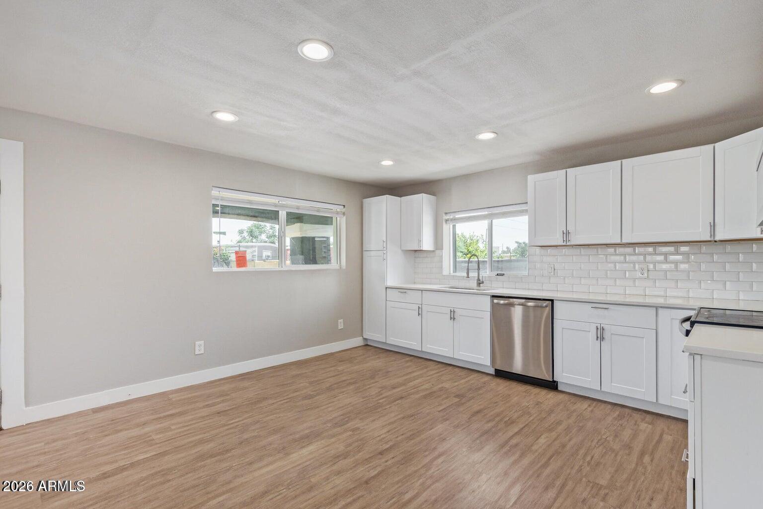 LITCHFIELD HEIGHTS - Residential Income