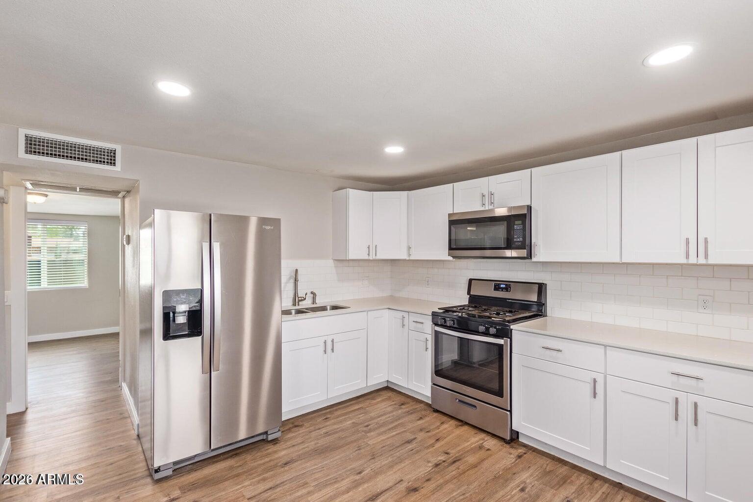 LITCHFIELD HEIGHTS - Residential Income