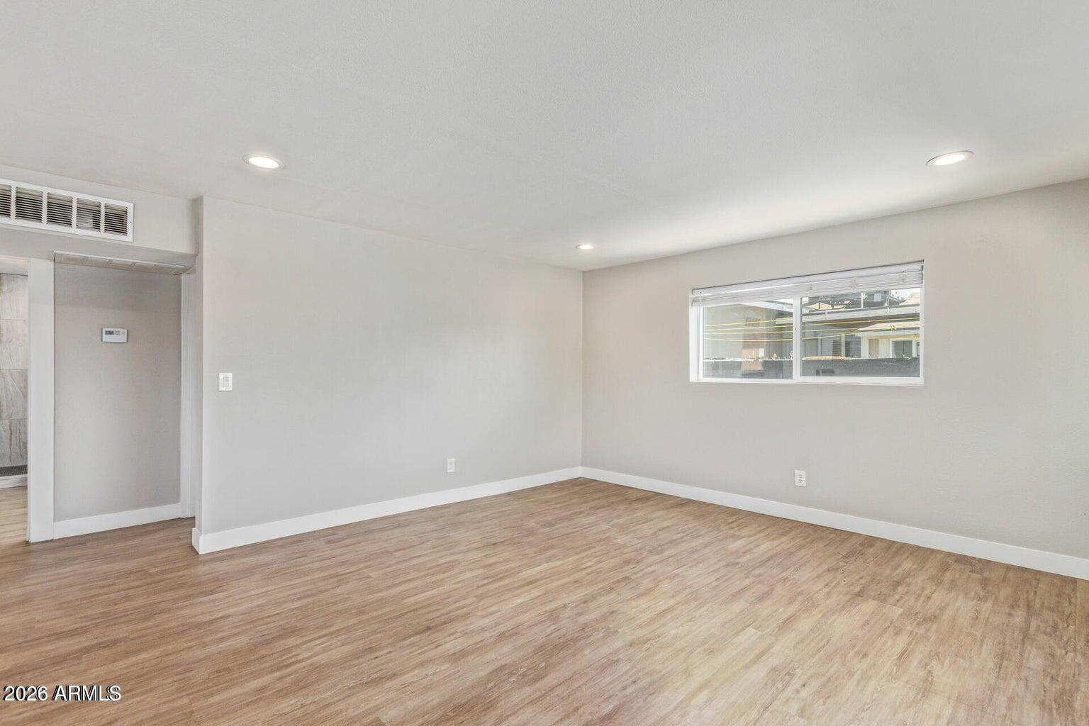 LITCHFIELD HEIGHTS - Residential Income