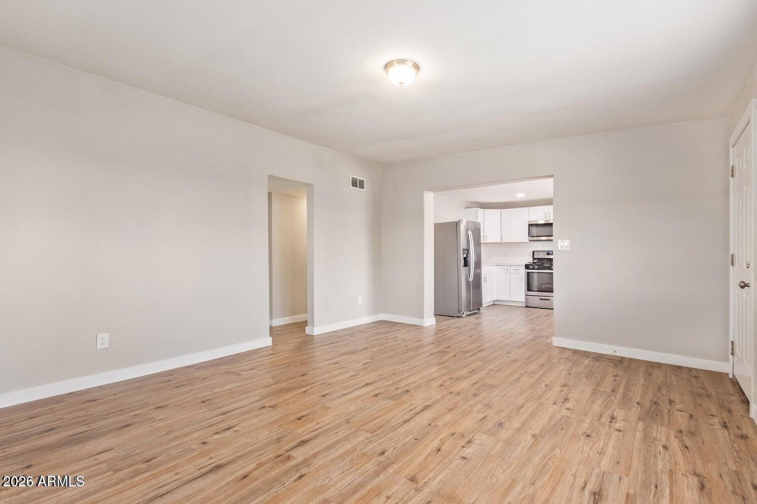 LITCHFIELD HEIGHTS - Residential Income