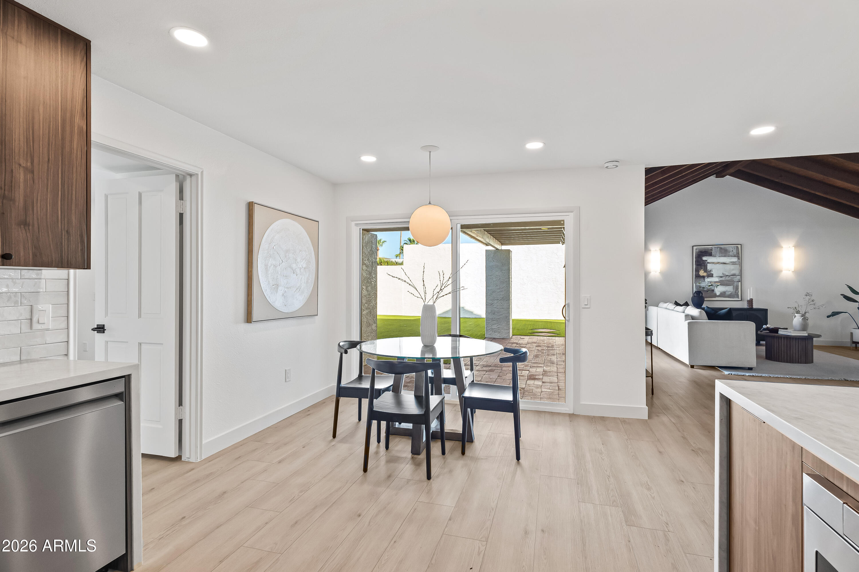 SANTO TOMAS UNIT 6 - Residential