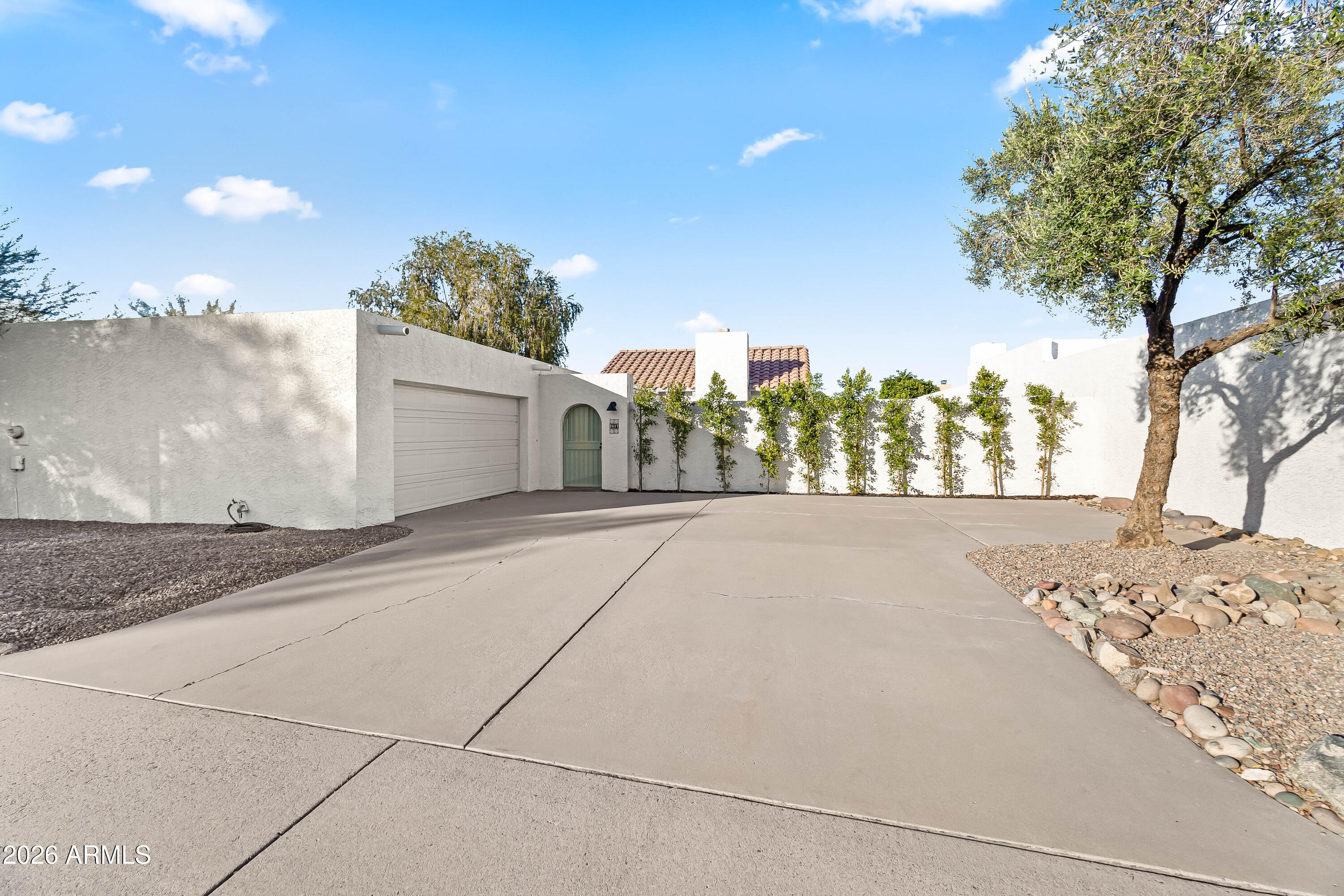 SANTO TOMAS UNIT 6 - Residential