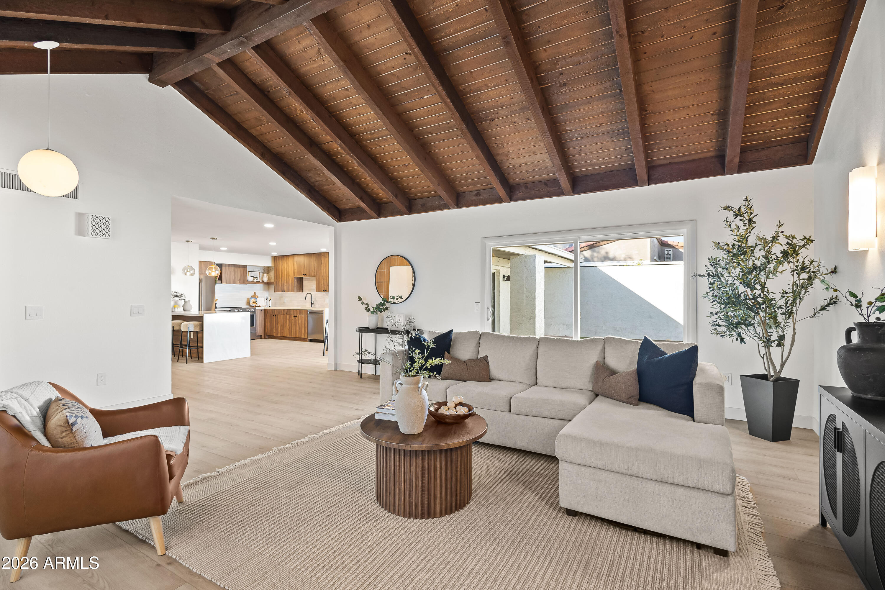 SANTO TOMAS UNIT 6 - Residential
