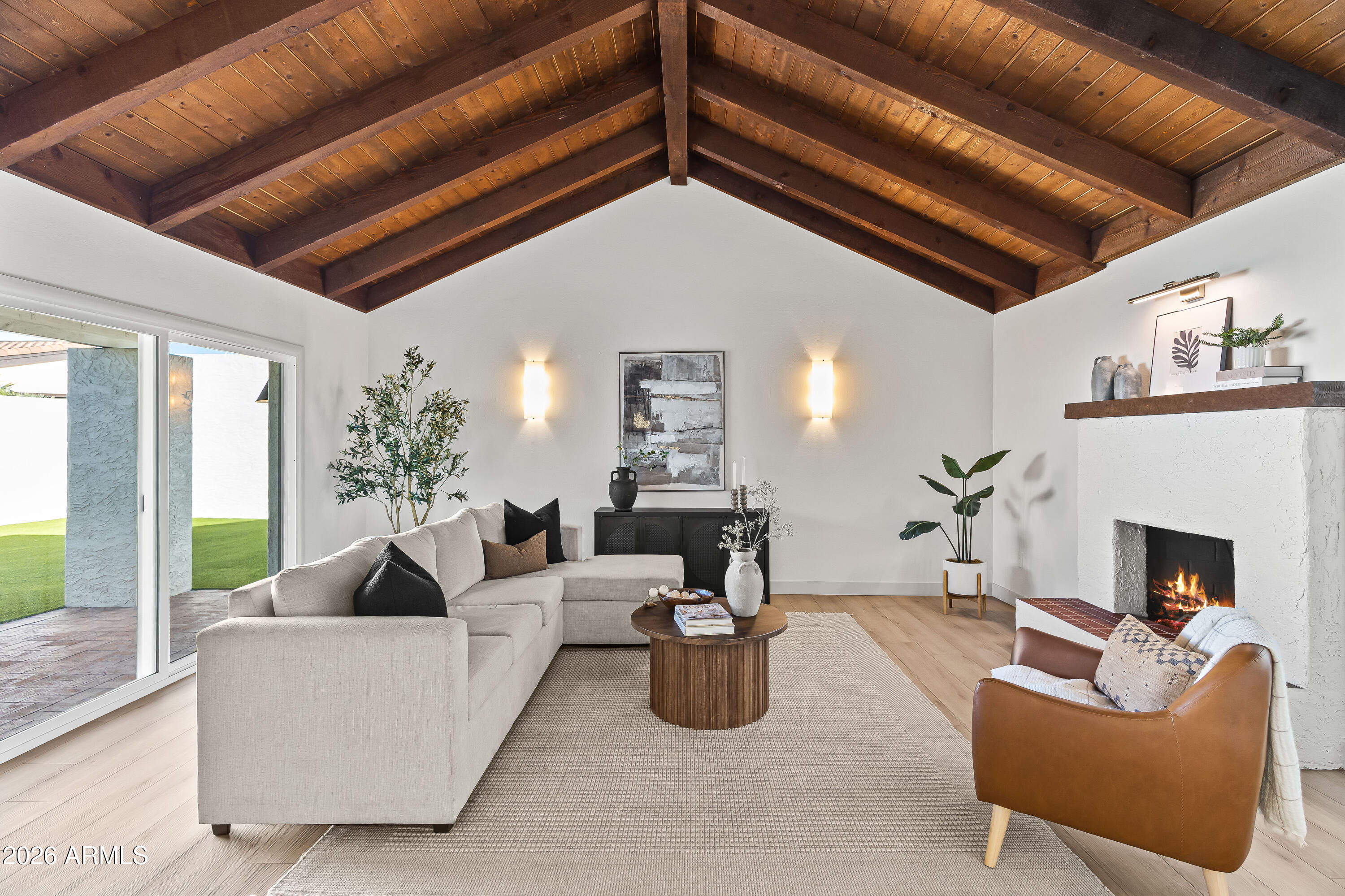 SANTO TOMAS UNIT 6 - Residential