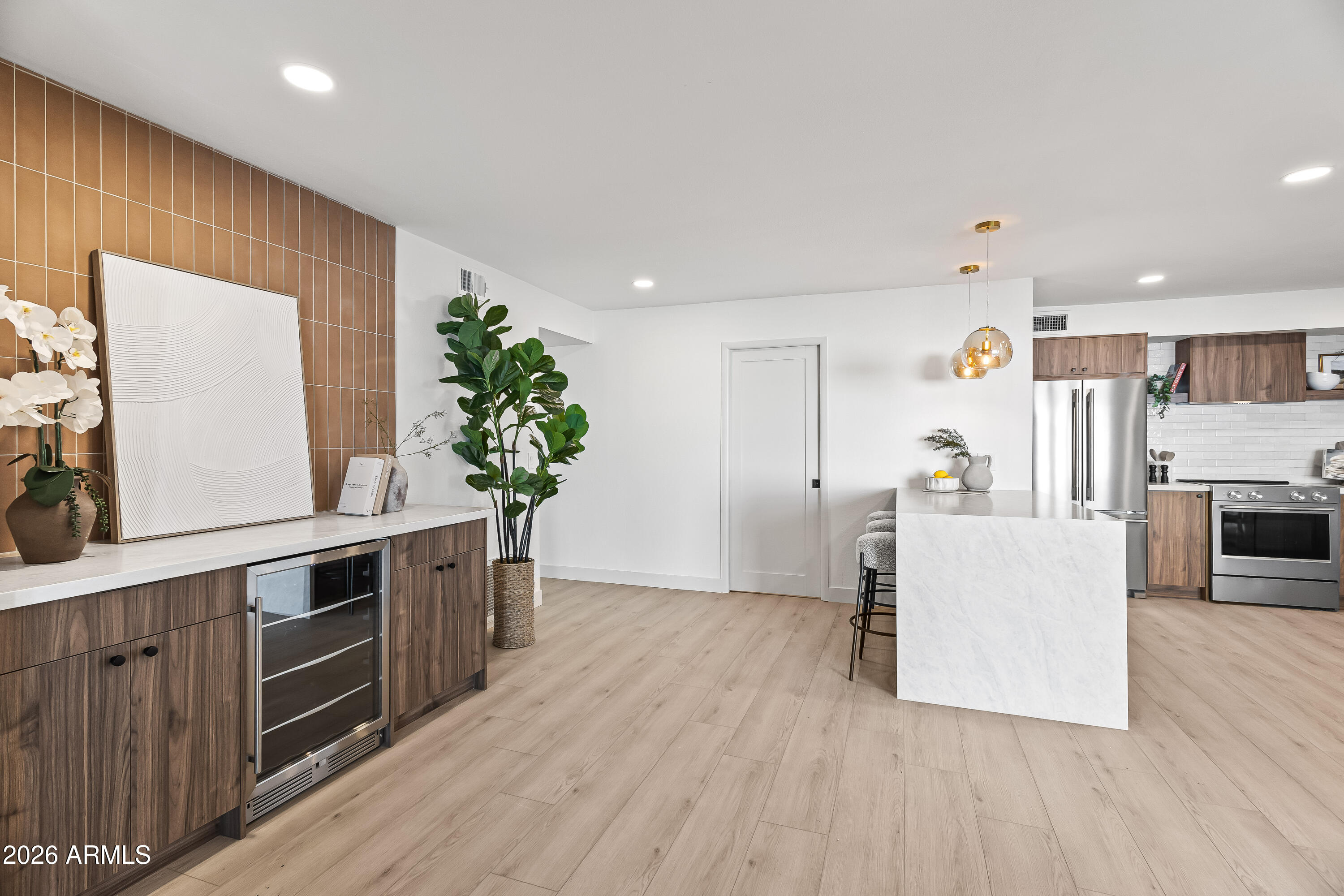SANTO TOMAS UNIT 6 - Residential